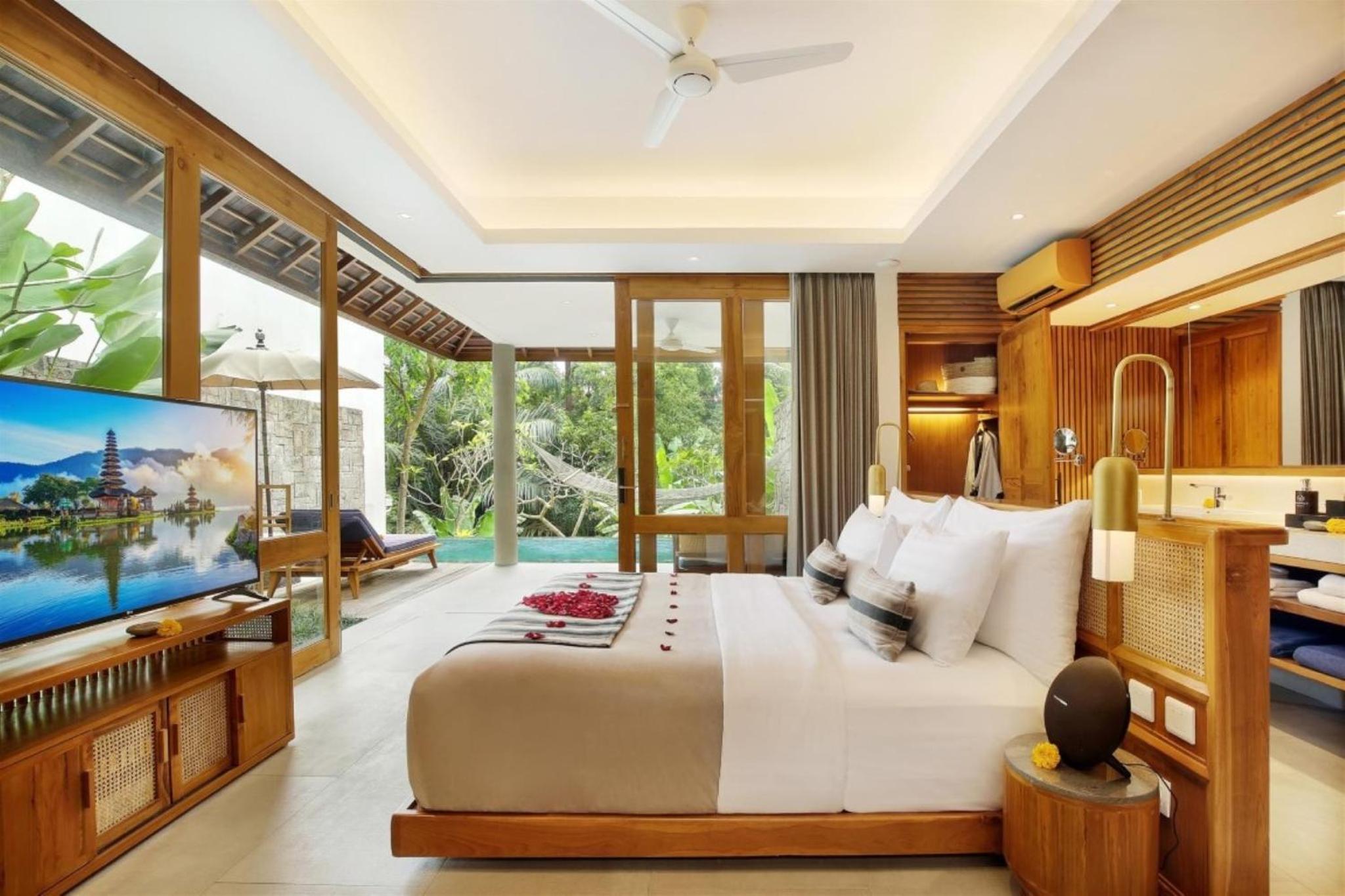 One-Bedroom Villa with Private Pool - Photo 8