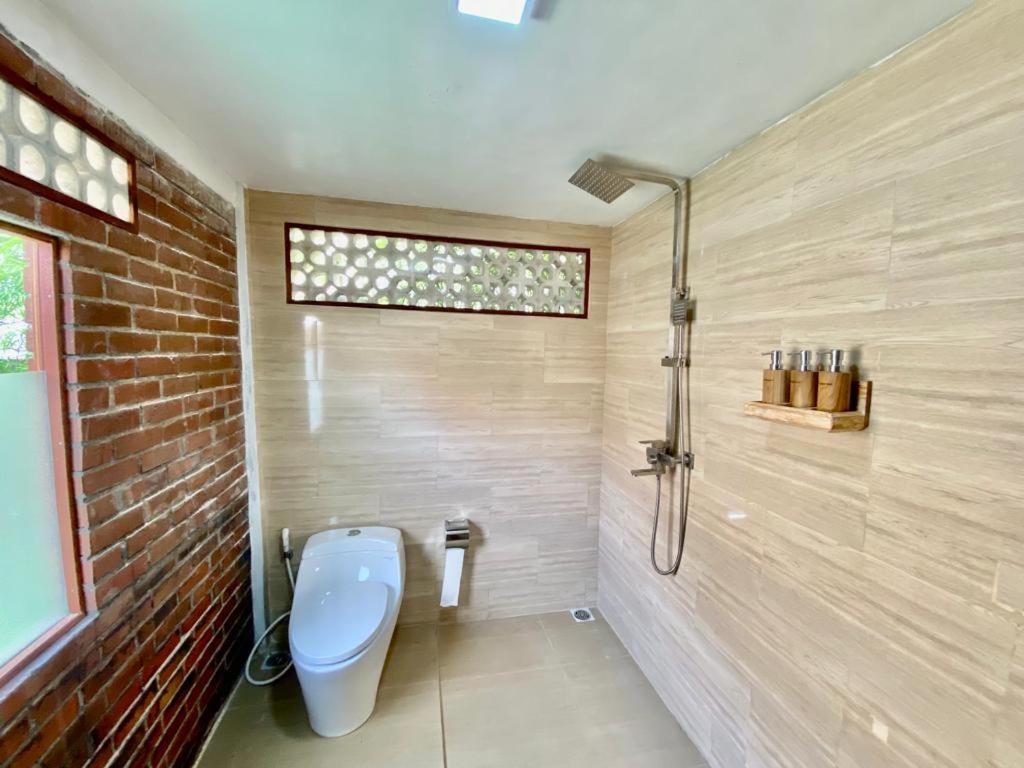 Suite with Private Pool - Photo 2