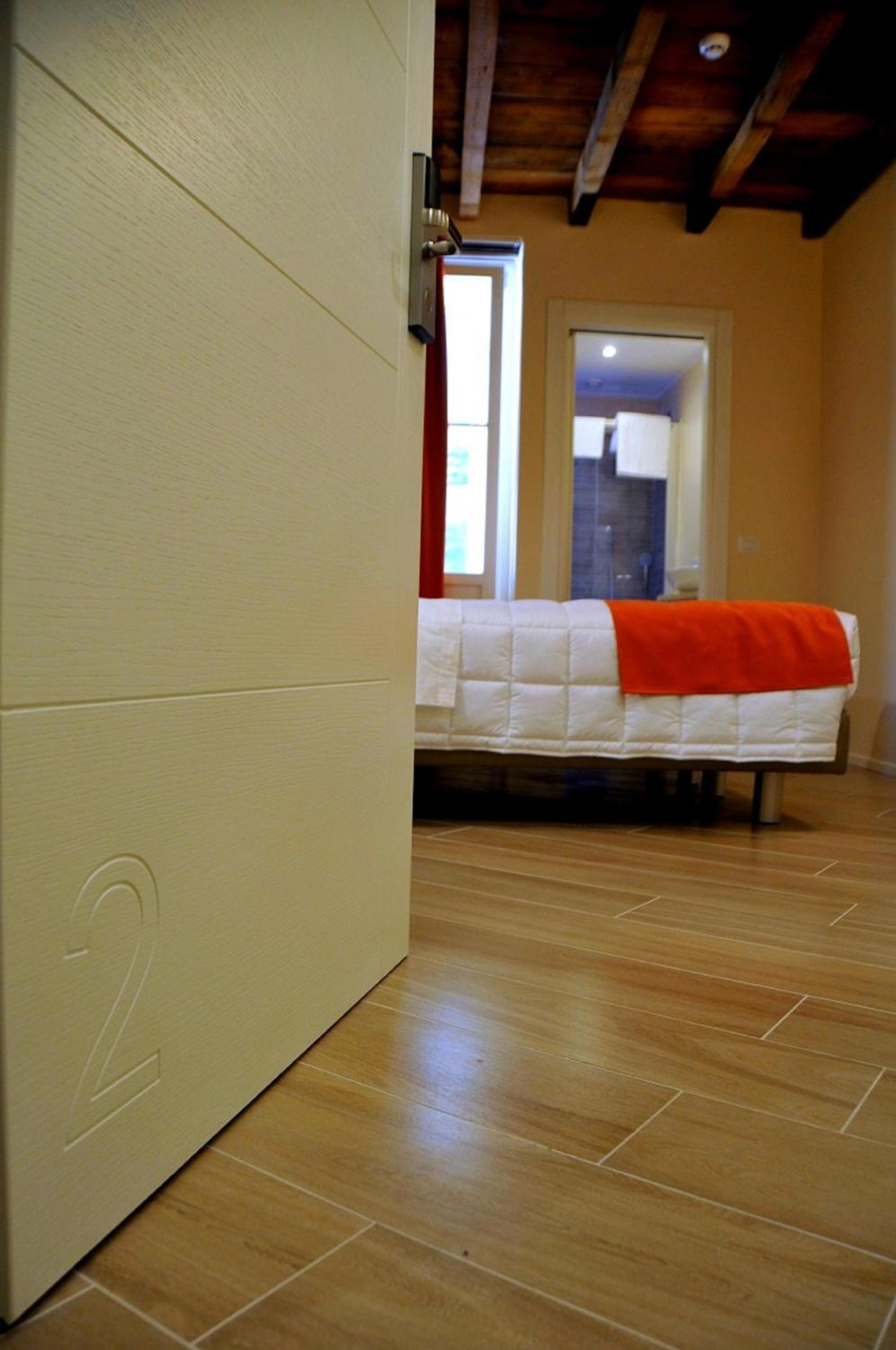 Double Room - Photo 2