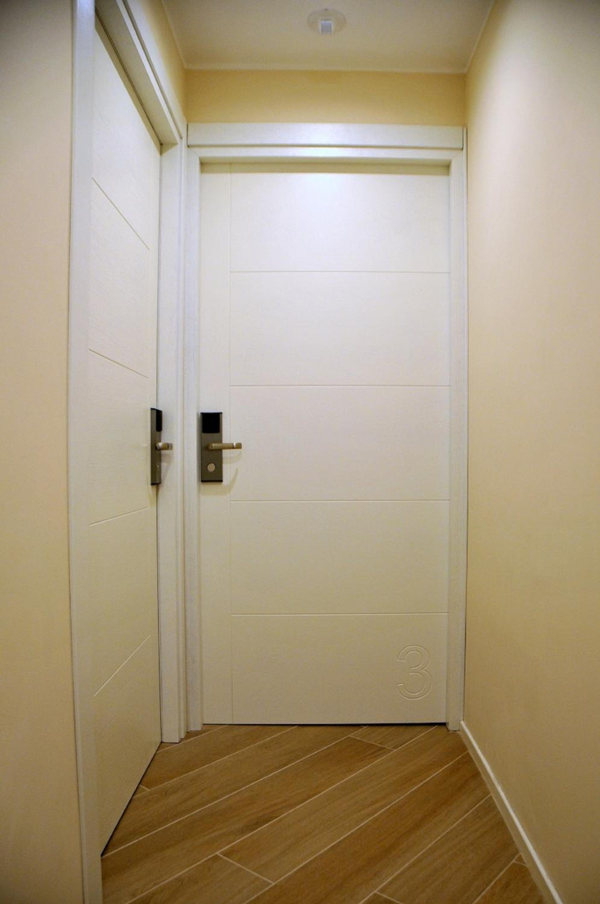 Double Room - Photo 9
