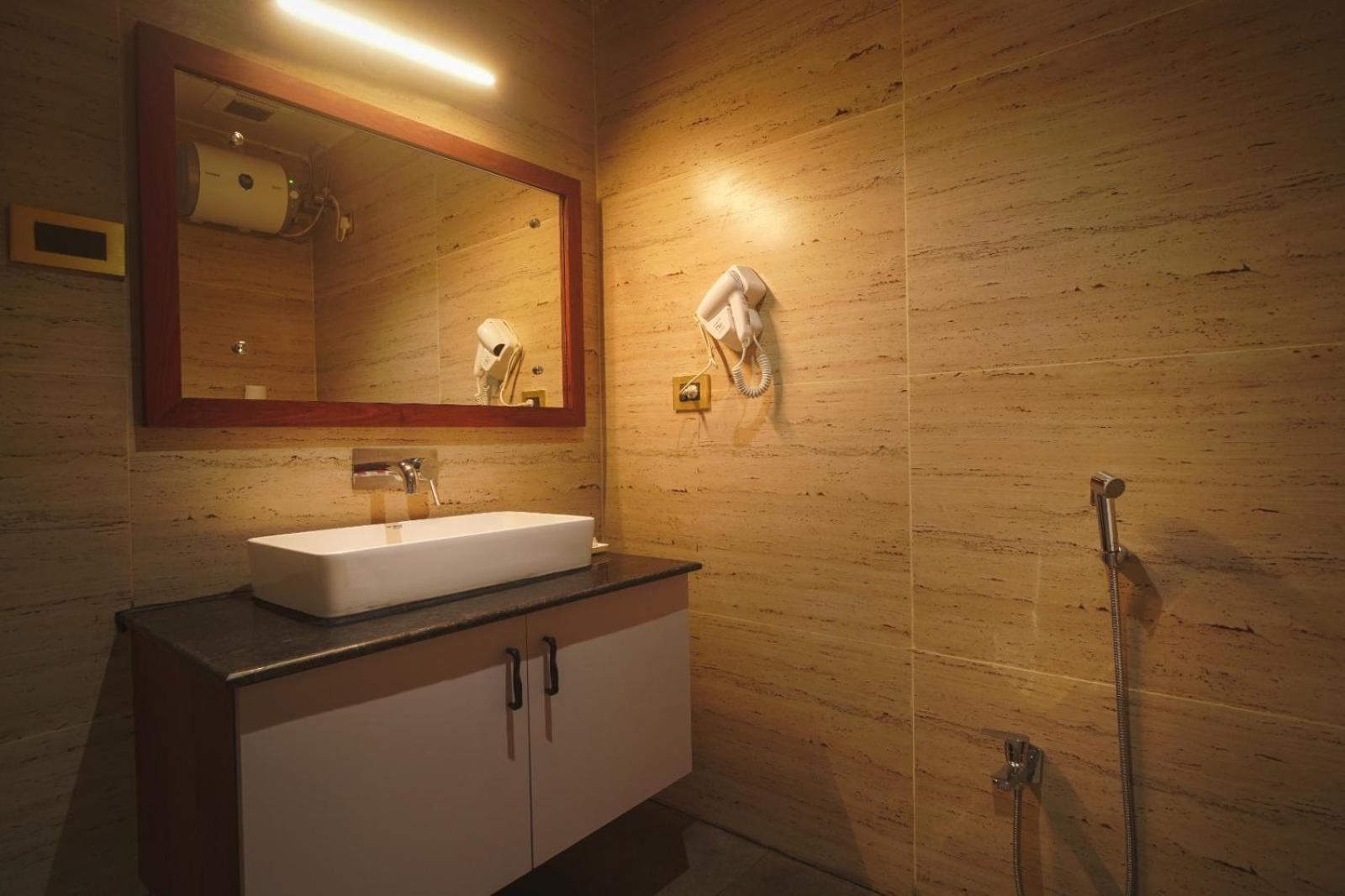 Deluxe Triple Room photo 2