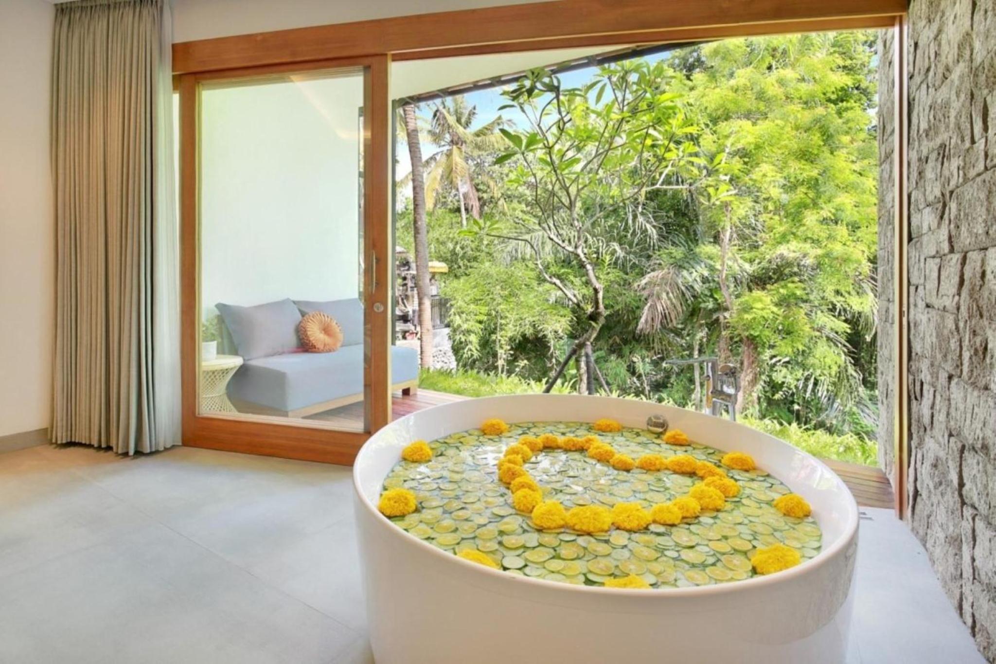 Suite with Forest View - Photo 6
