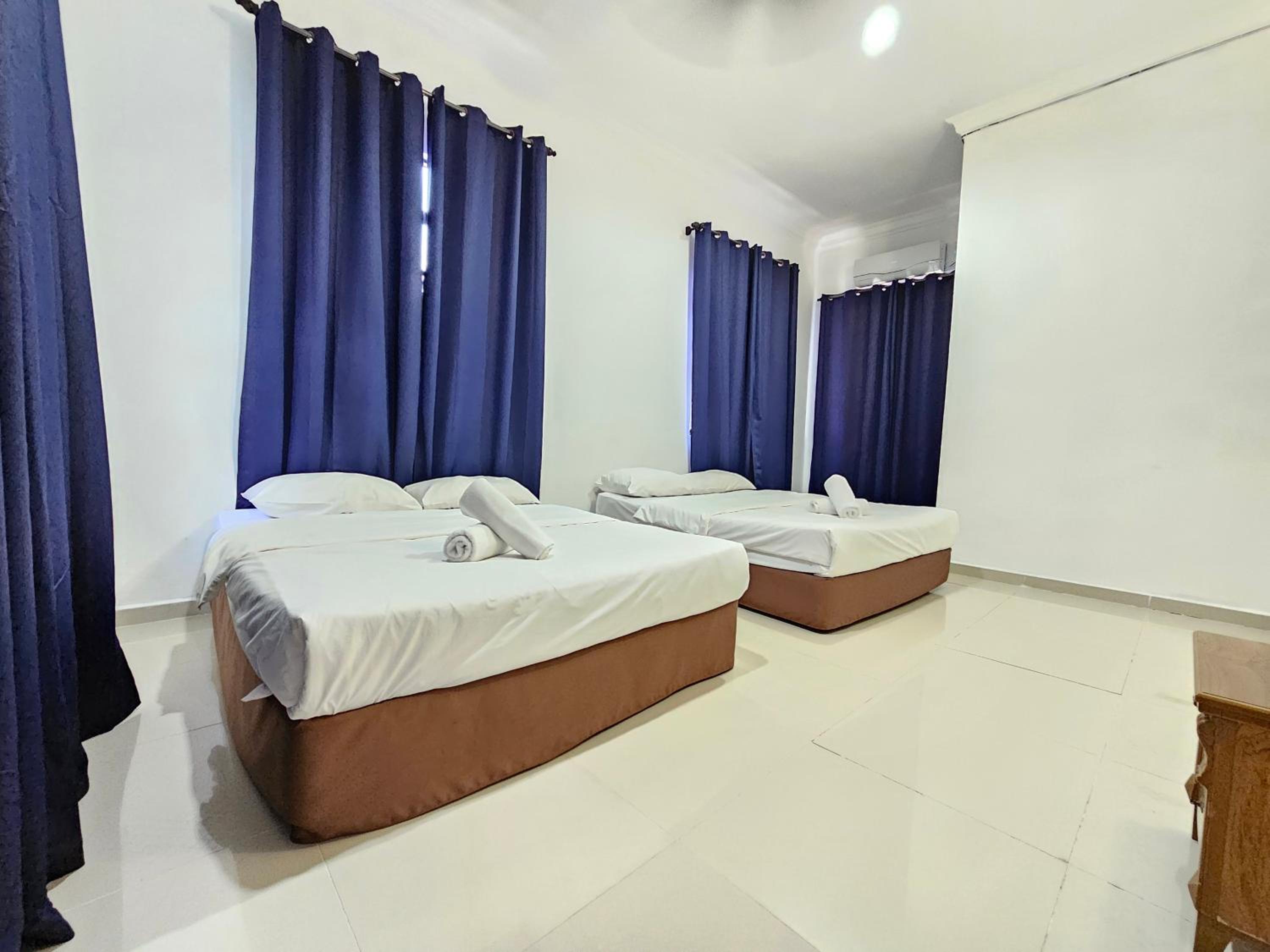 Deluxe Family Room