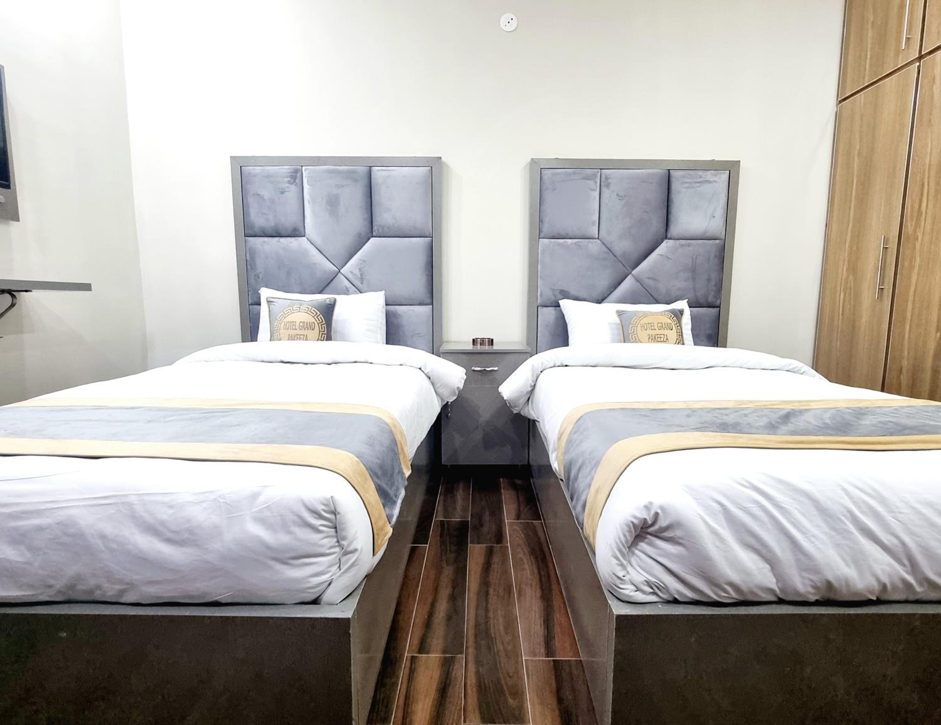 Deluxe Twin Room photo 1