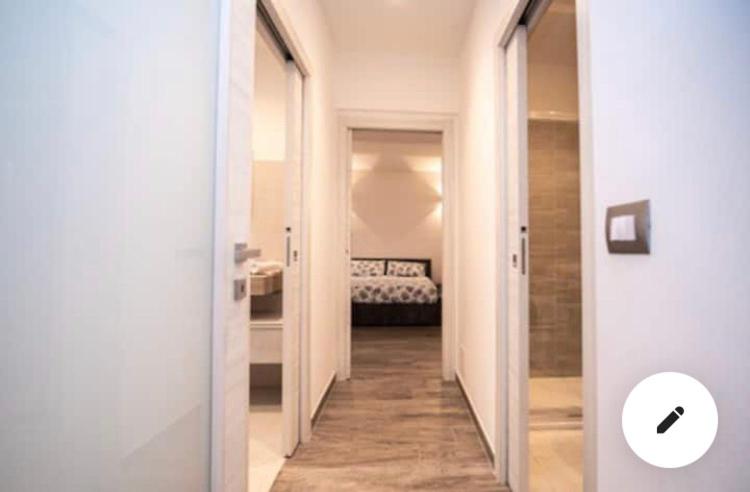 One-Bedroom Apartment - Photo 11