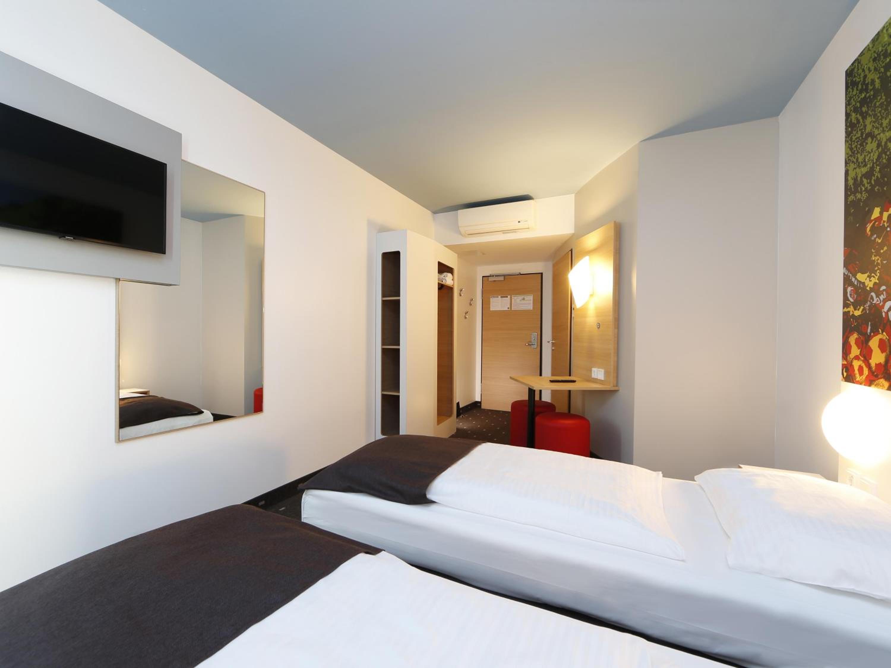 Twin Room - Photo 4