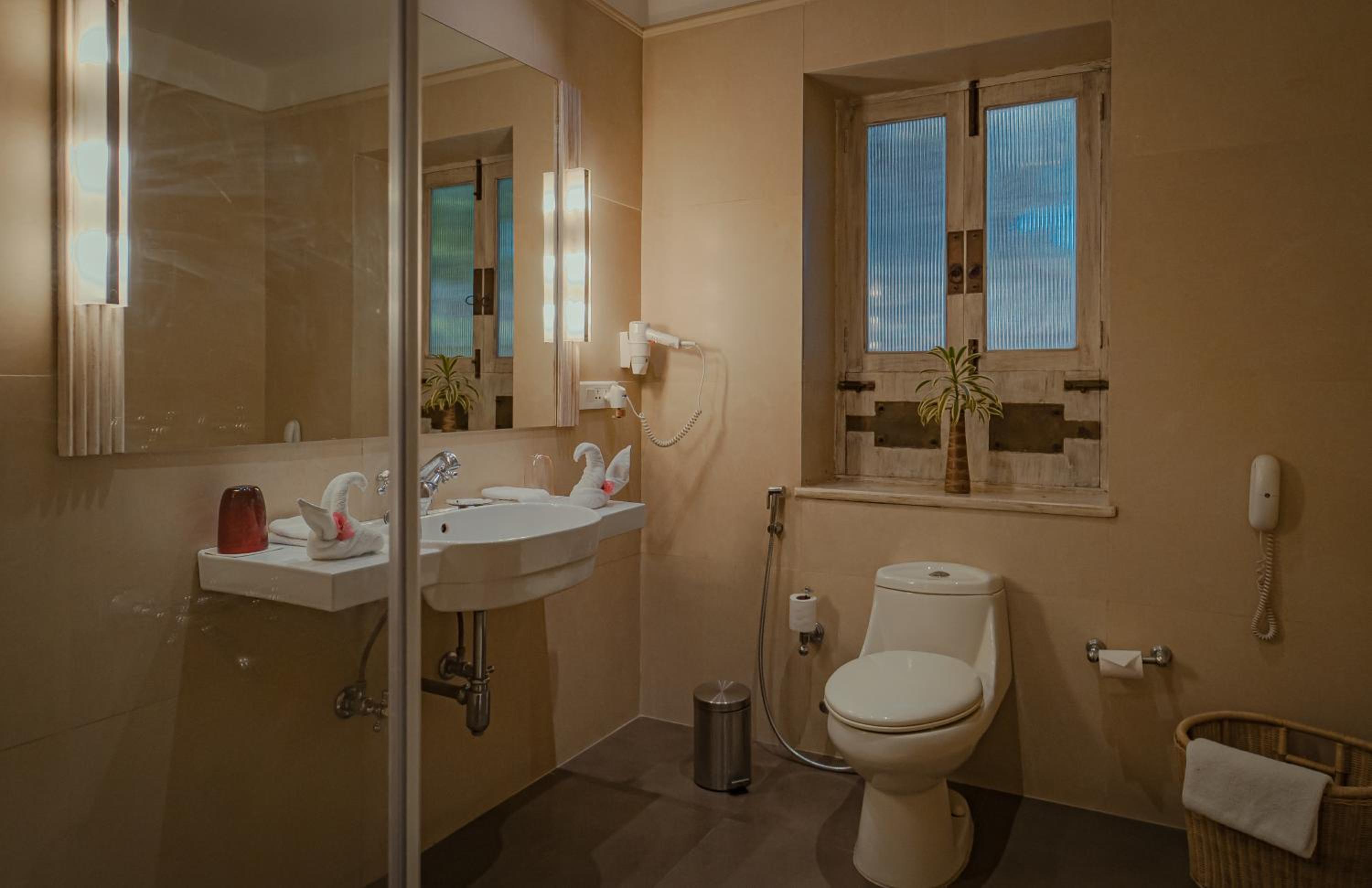 Deluxe Room - Photo 8