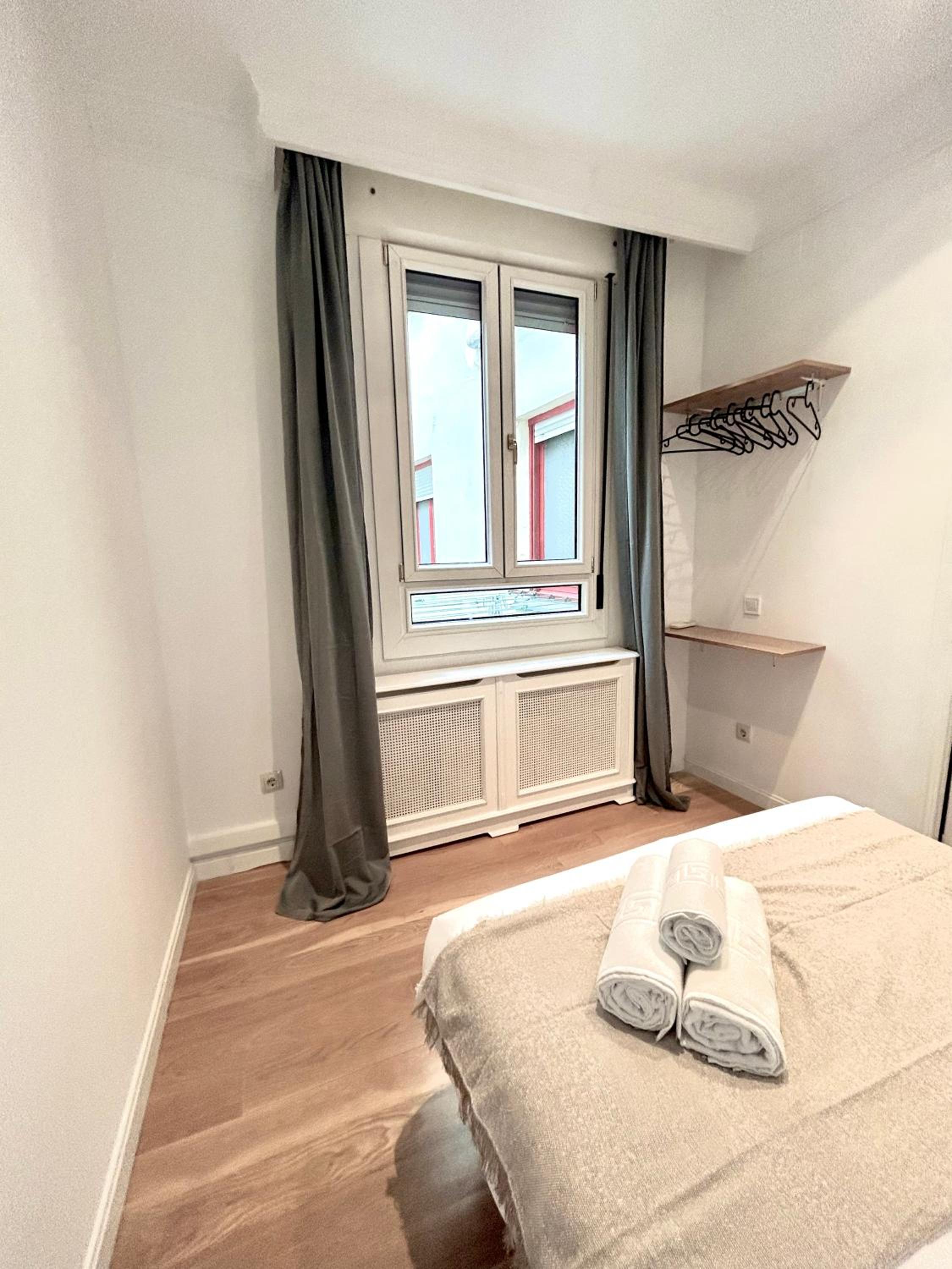 Double Room with Shared Bathroom photo 3