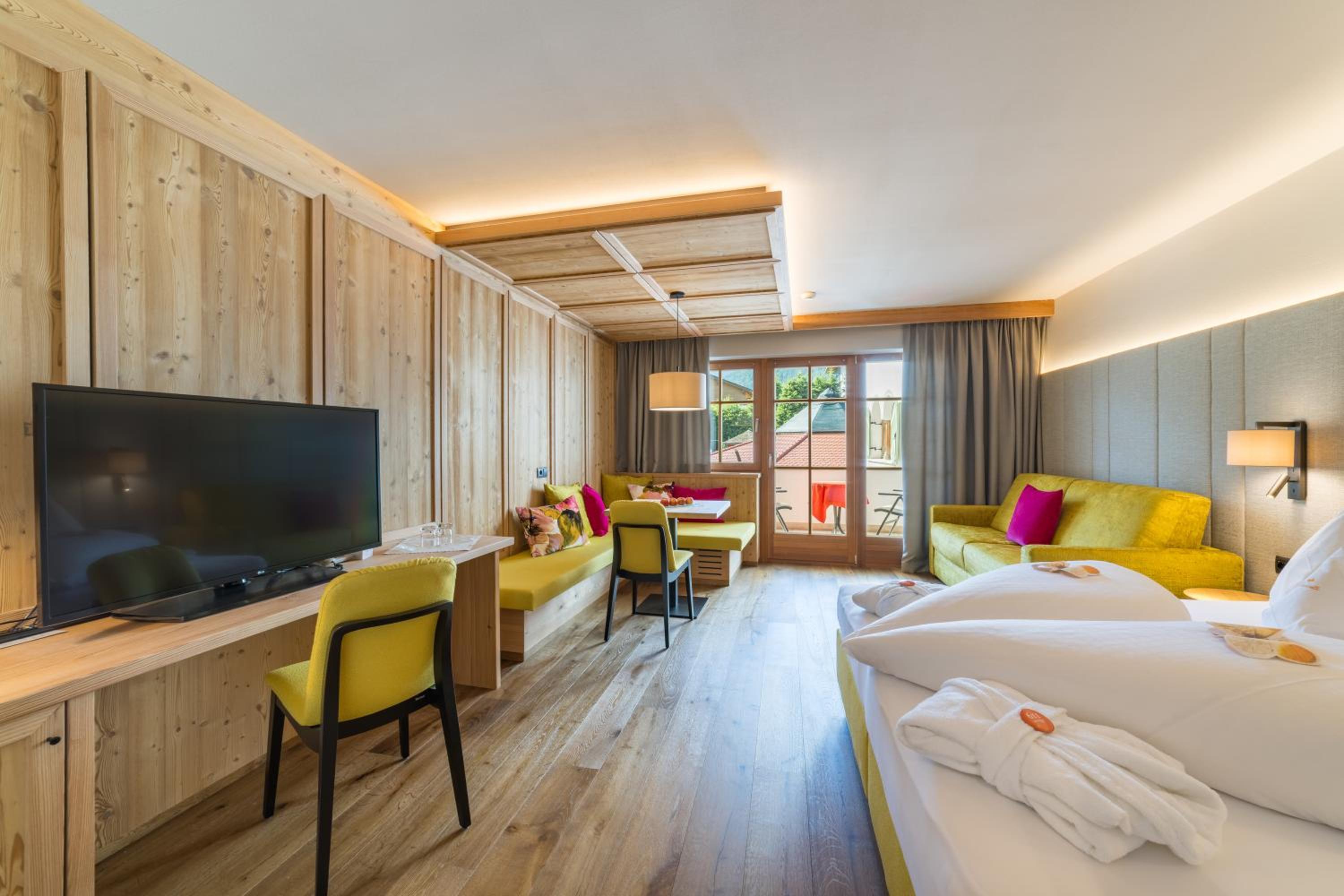 Junior Suite with Mountain View