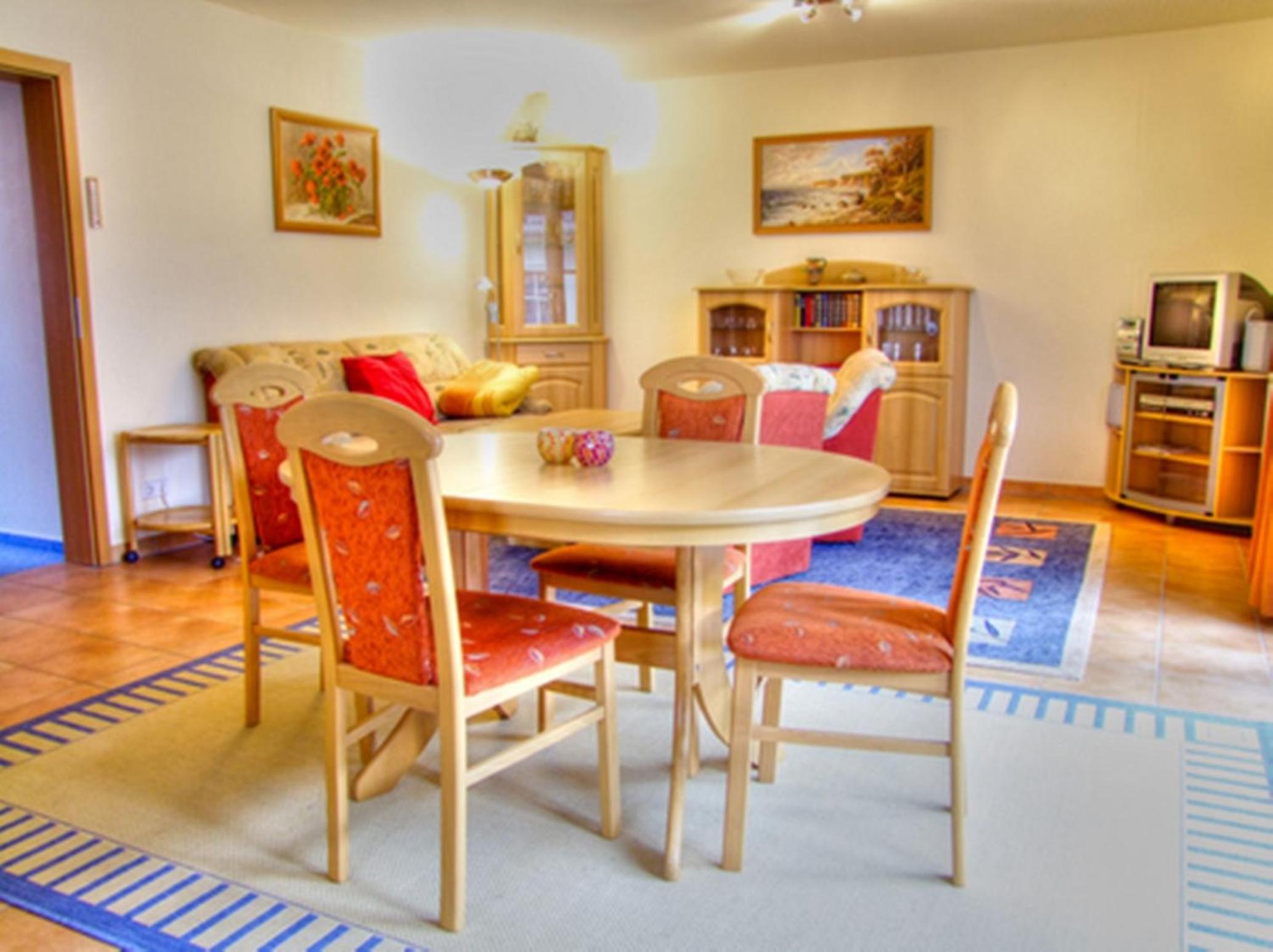 One-Bedroom Apartment with Terrace photo 3