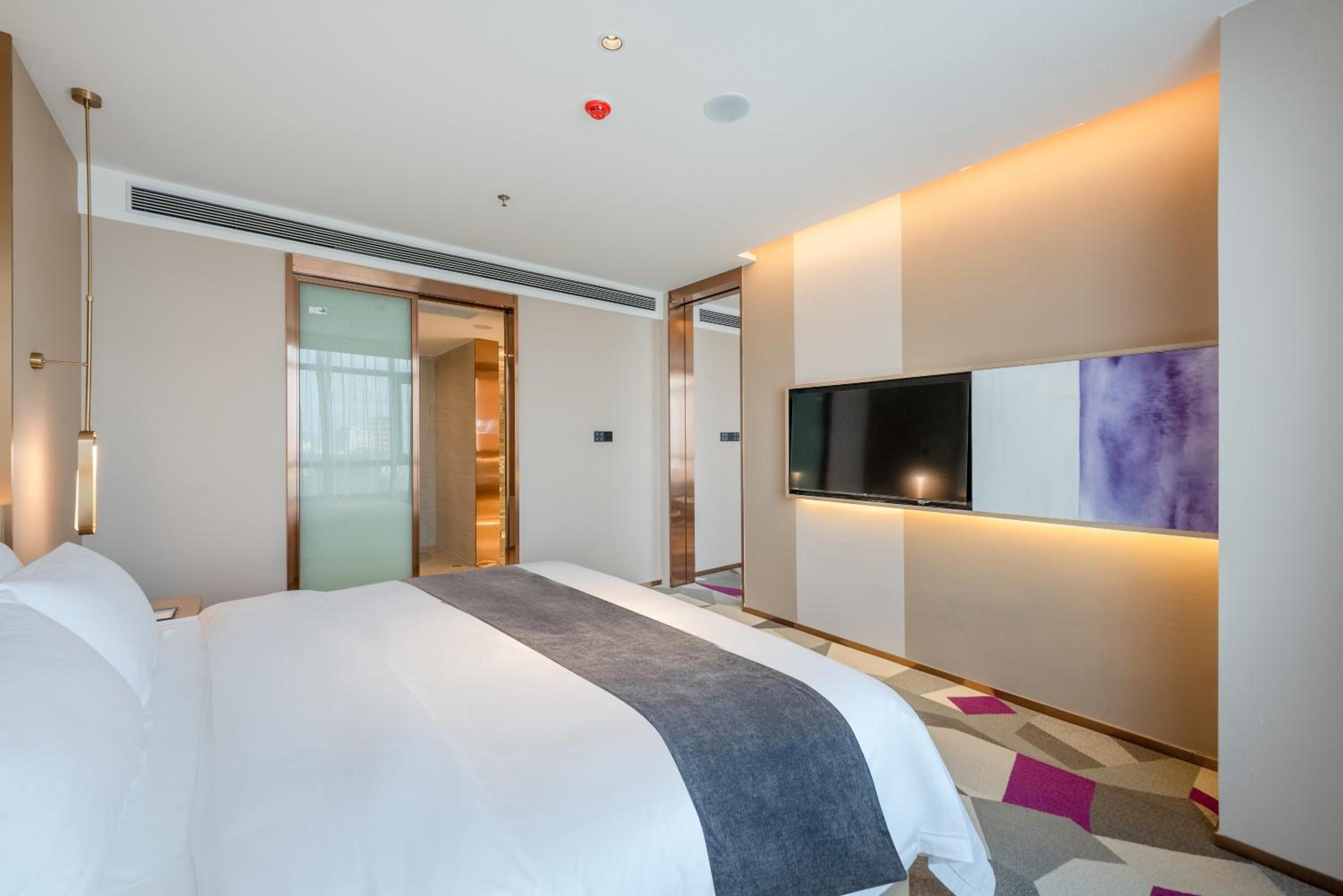 Deluxe Double Room photo 2