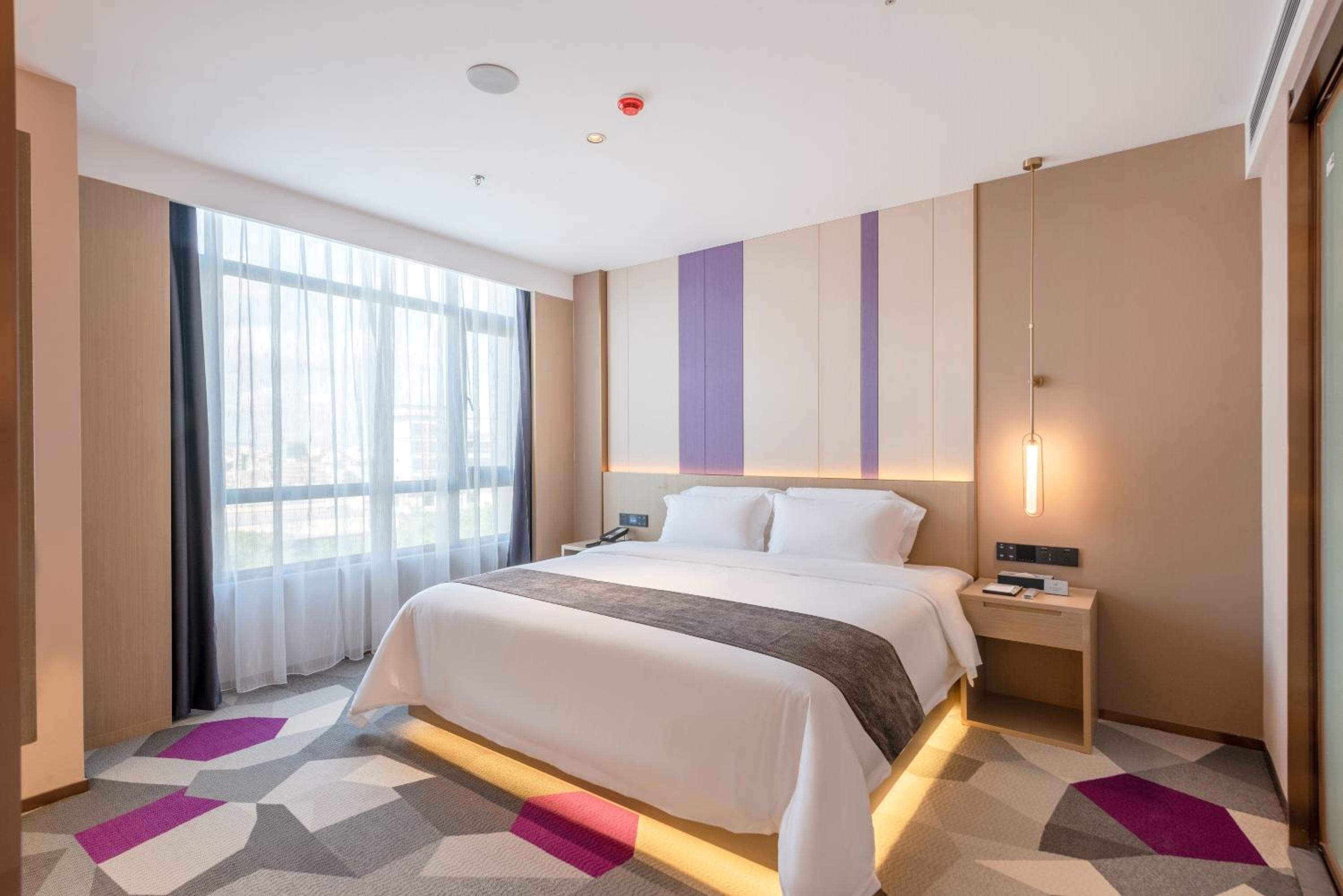 Deluxe Suite photo 1