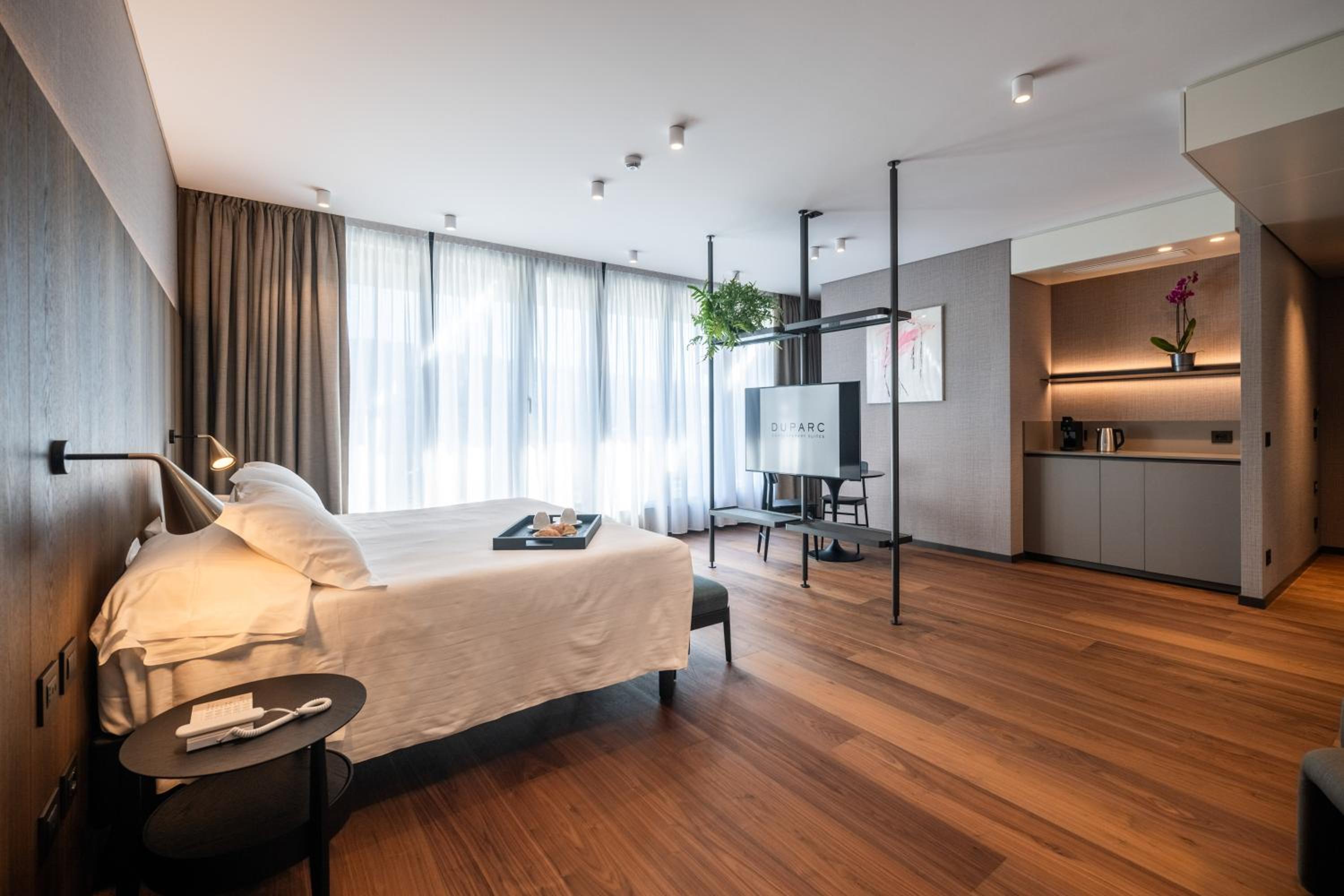 Junior Suite with Terrace - Photo 11