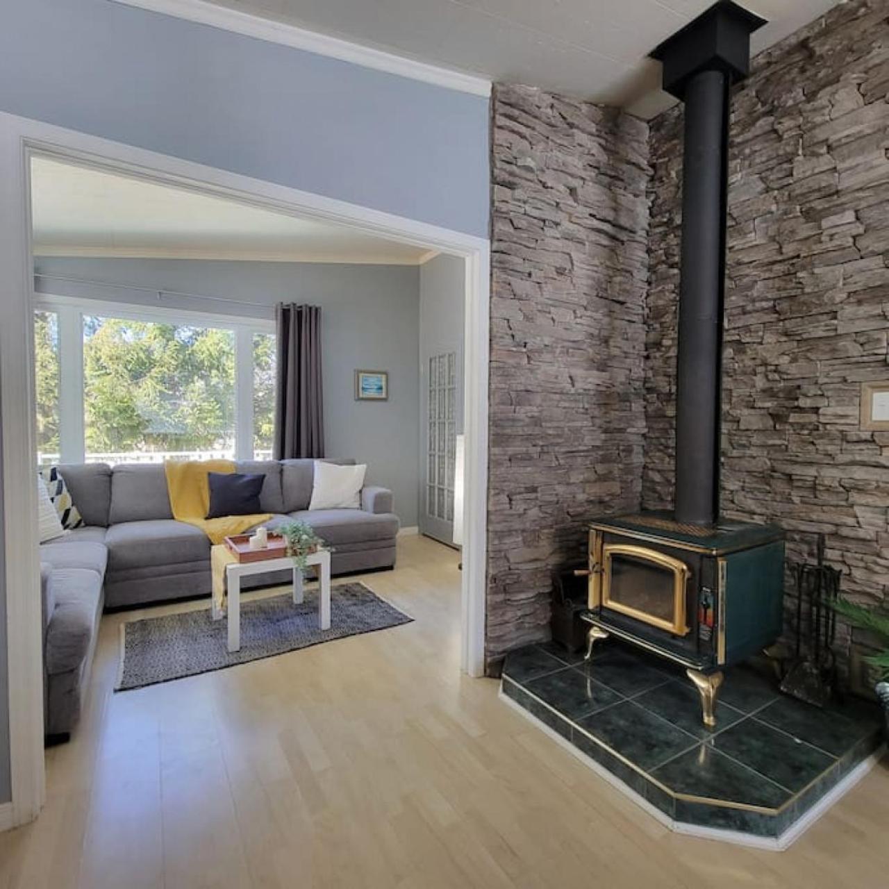 Three-Bedroom House photo 1