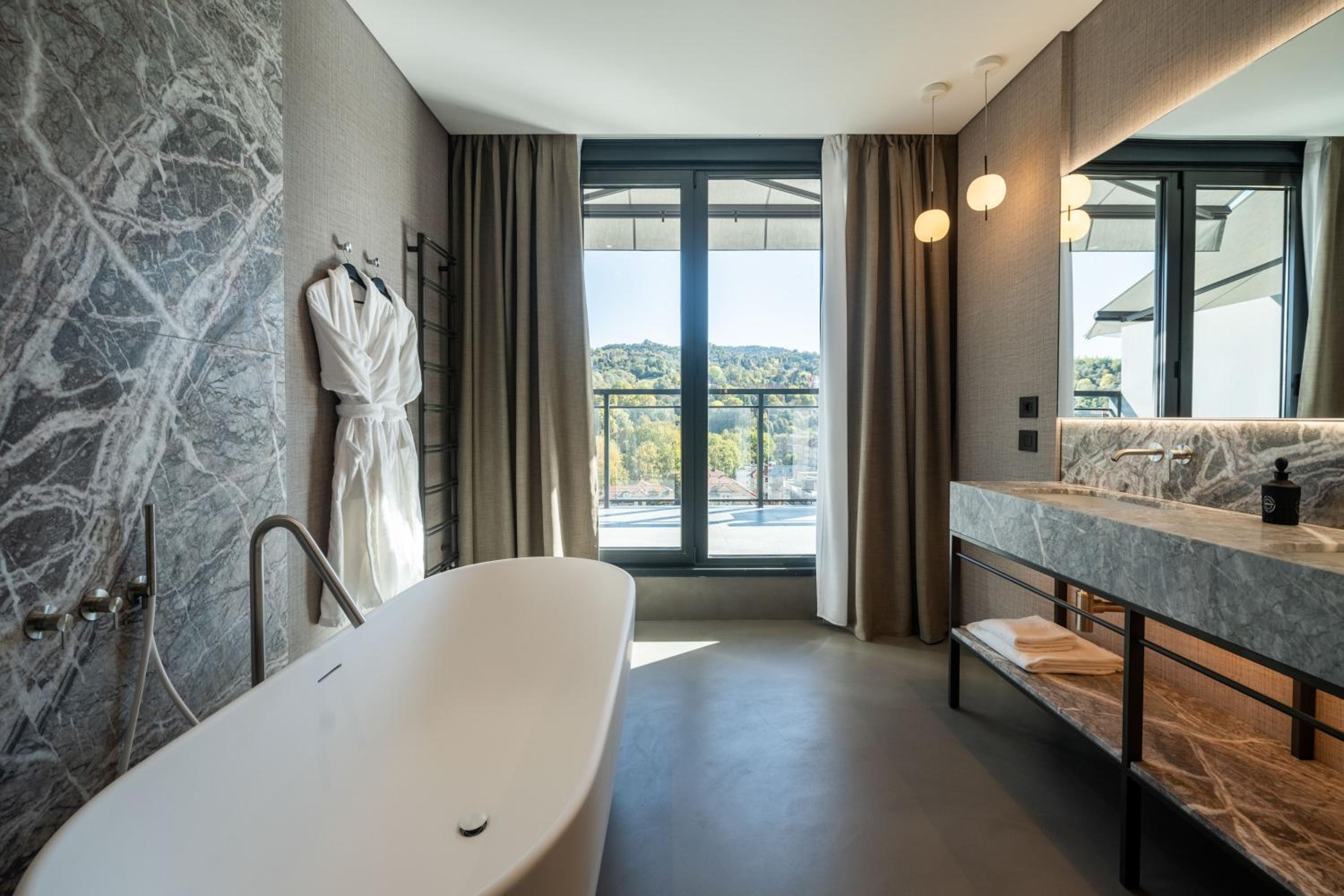 Junior Suite with Terrace - Photo 2