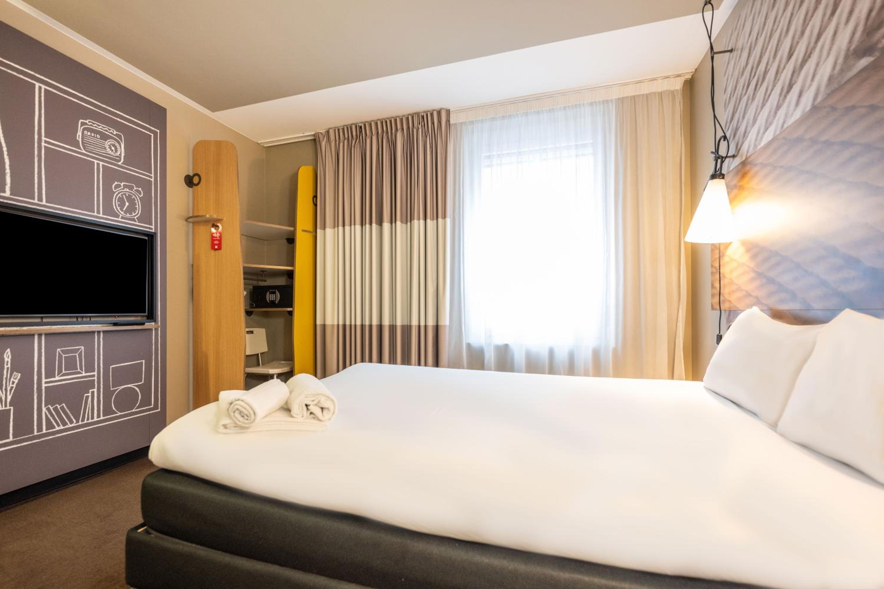 Double Room - Disability Access - Photo 2