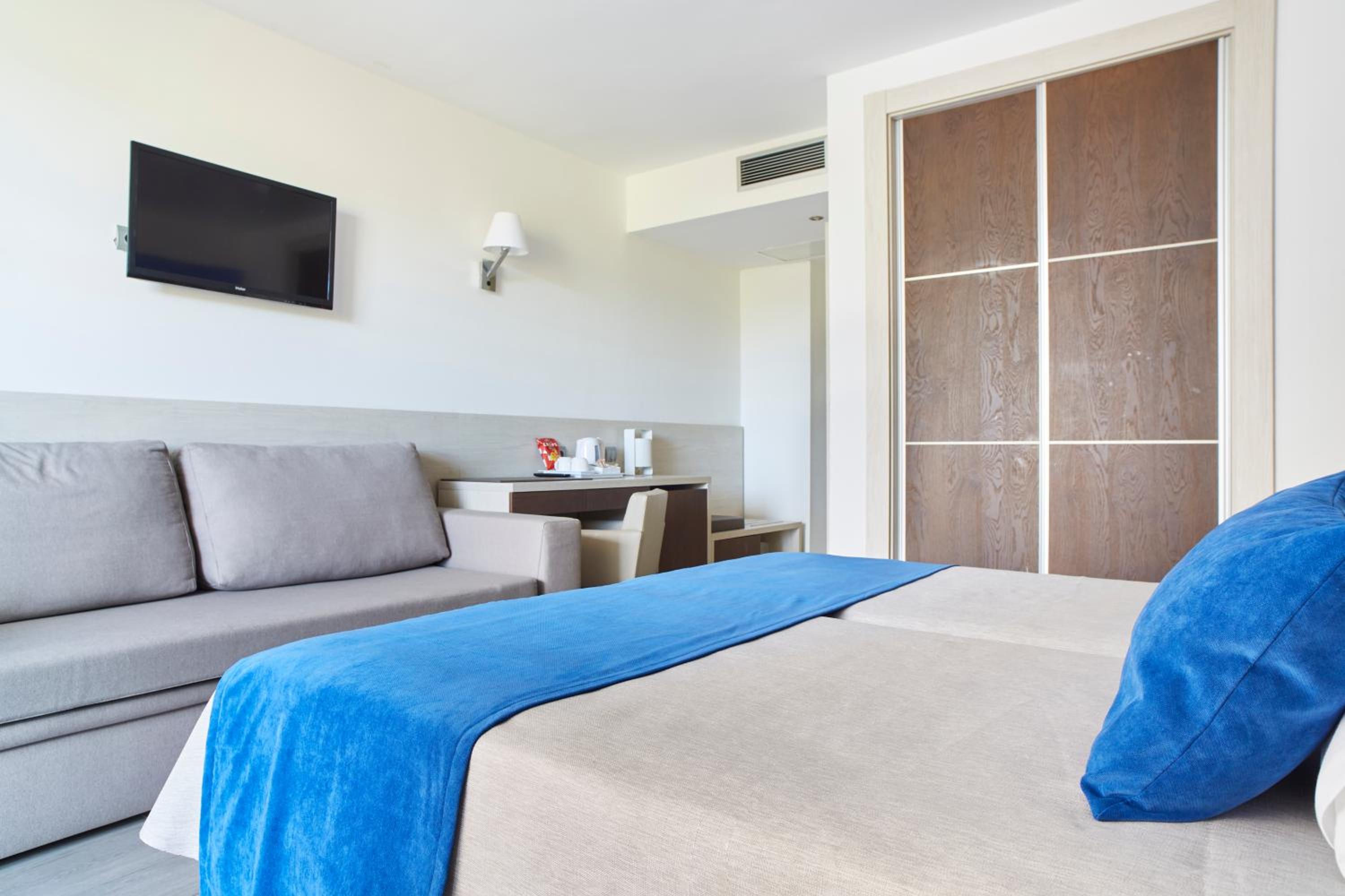 Premium Superior Room photo 2