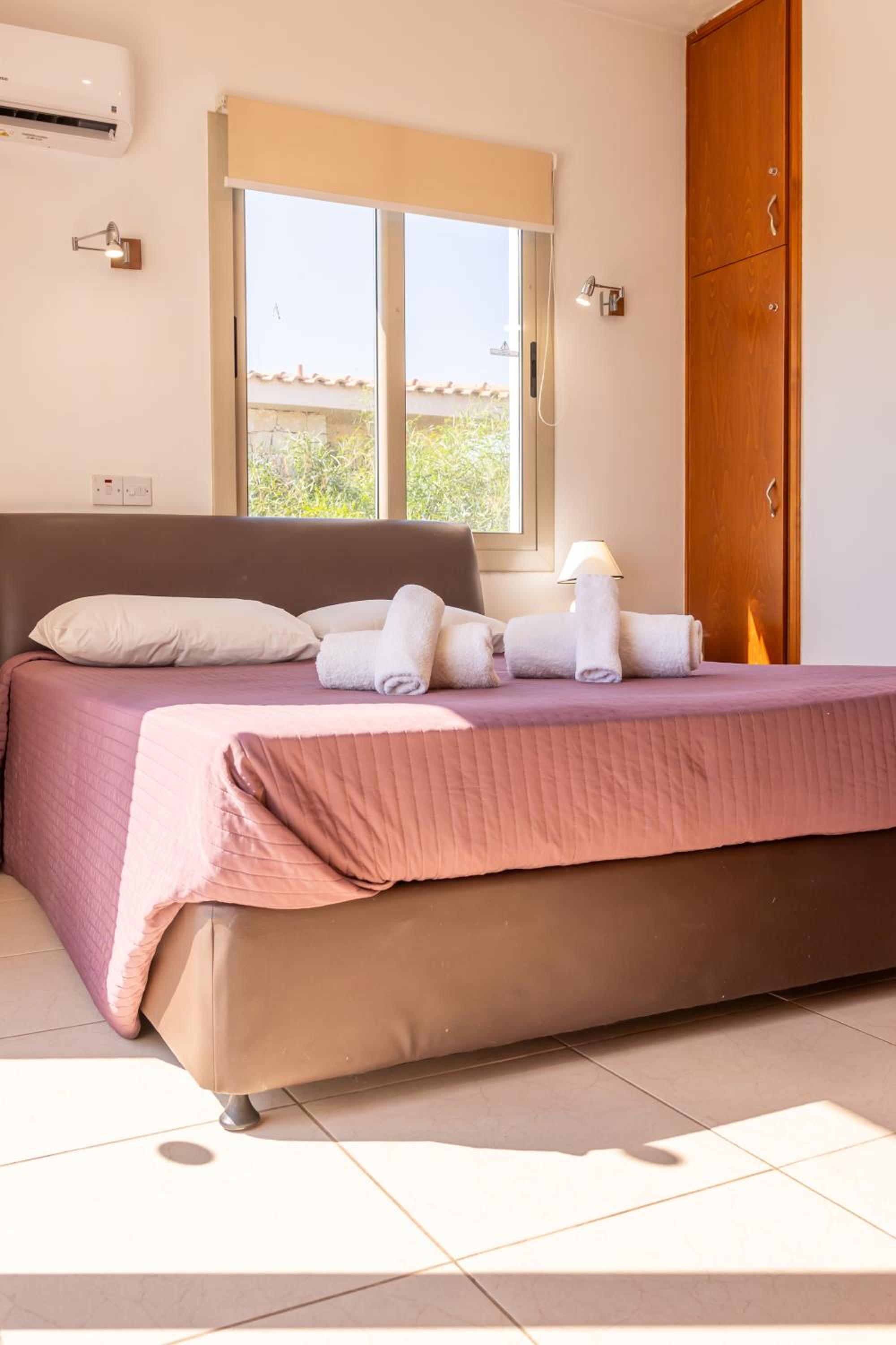 Villa photo 2