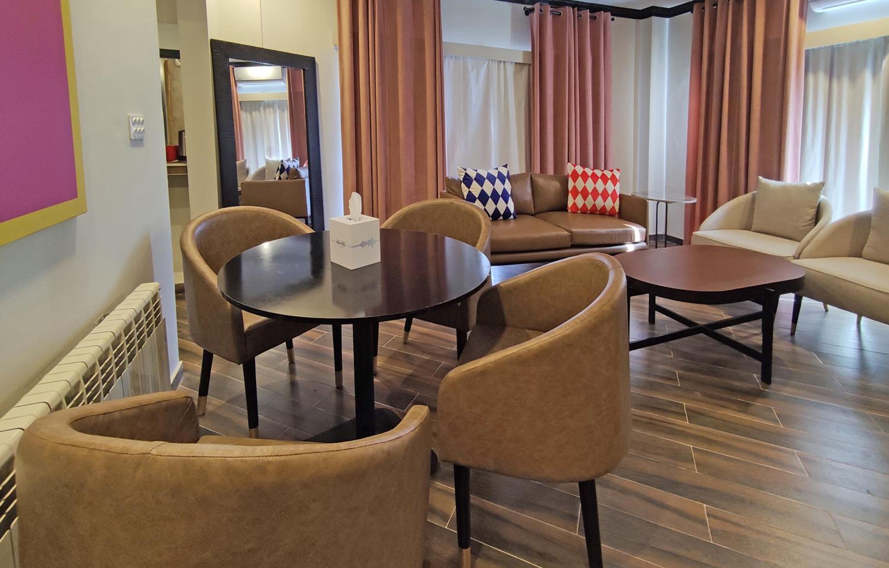 Vibe Executive Suite photo 3