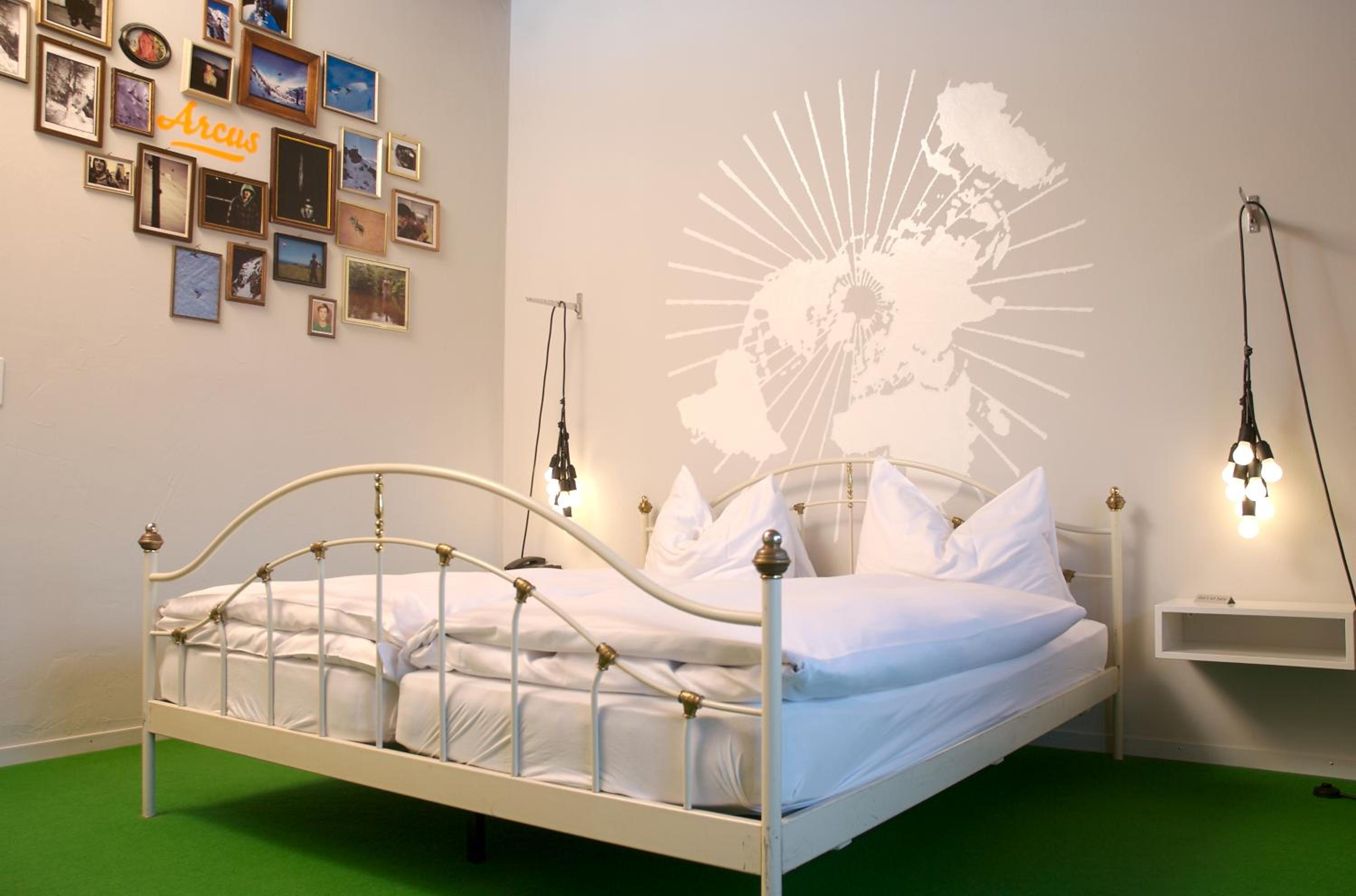 Double Room with Balcony - Photo 5