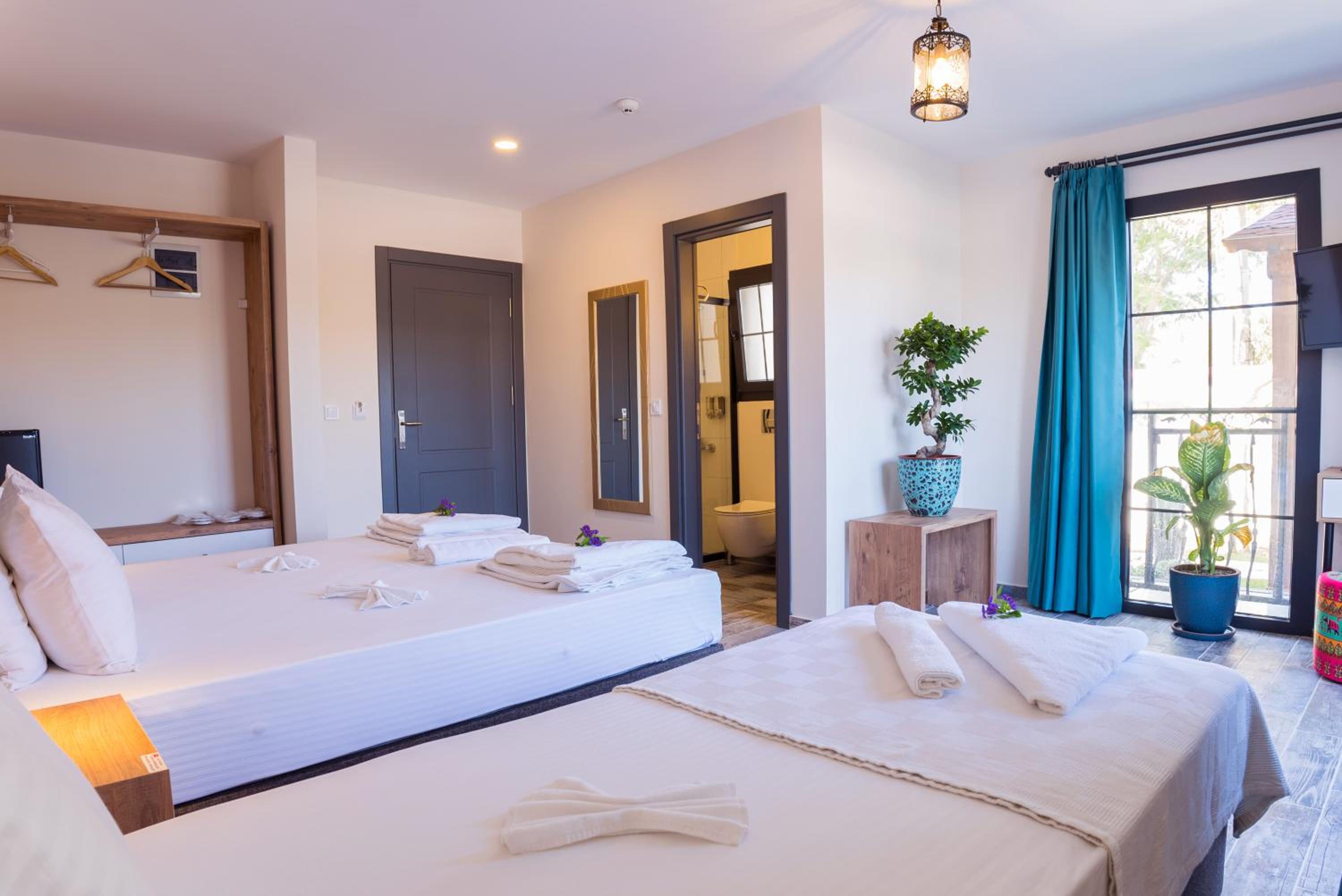 Quadruple Room with Garden View