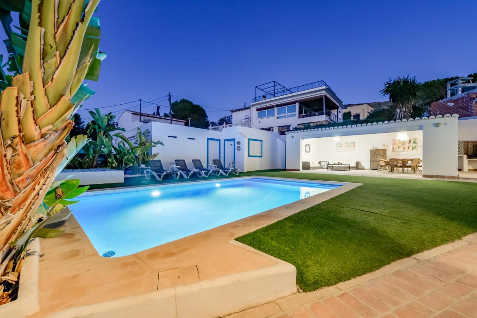 Villa - Beach Front photo 2