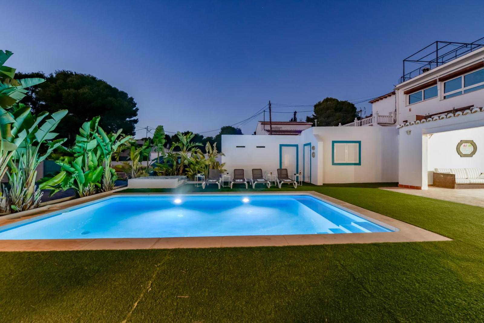 Villa - Beach Front photo 3