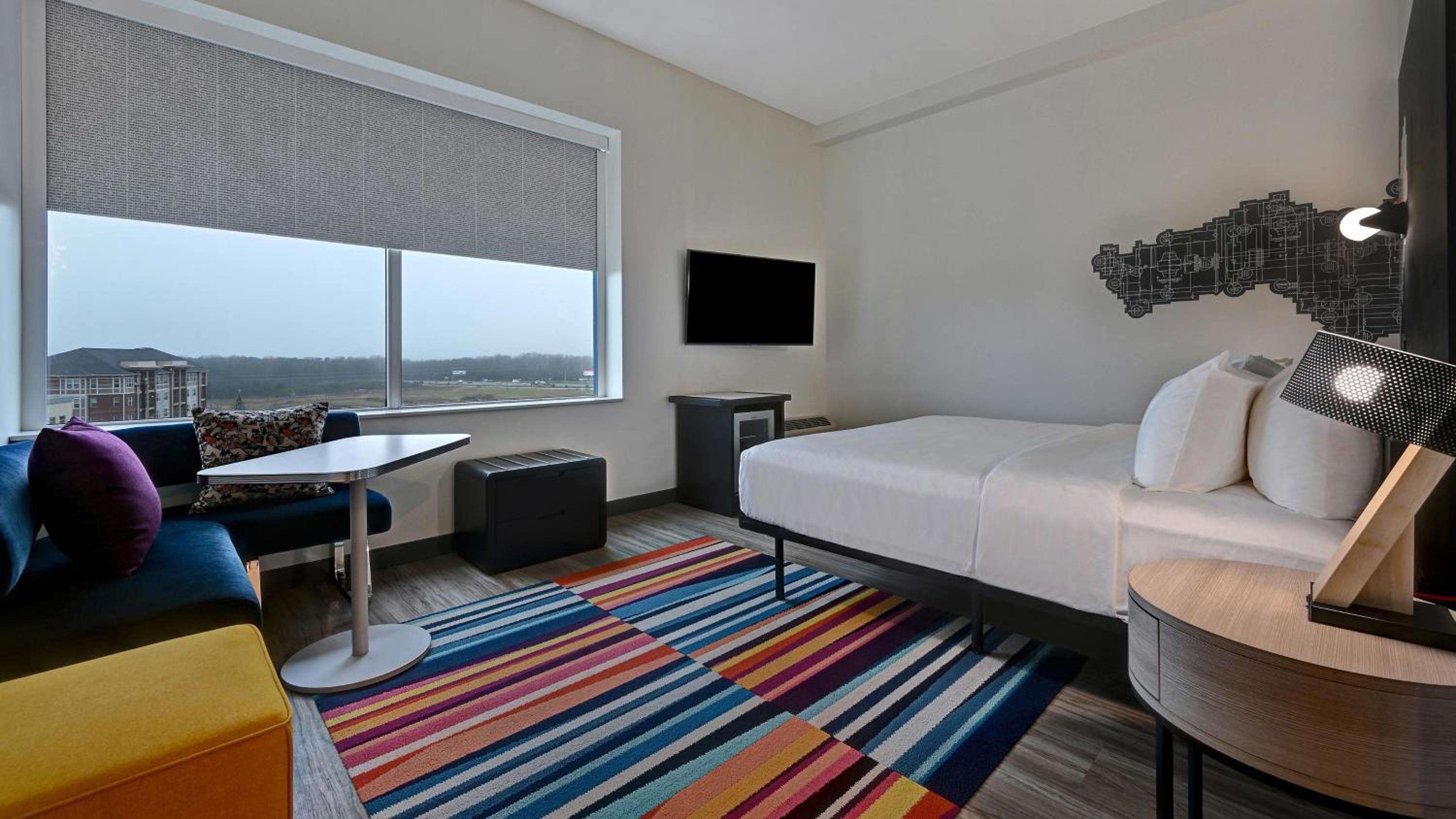 Aloft King Room - Photo 1