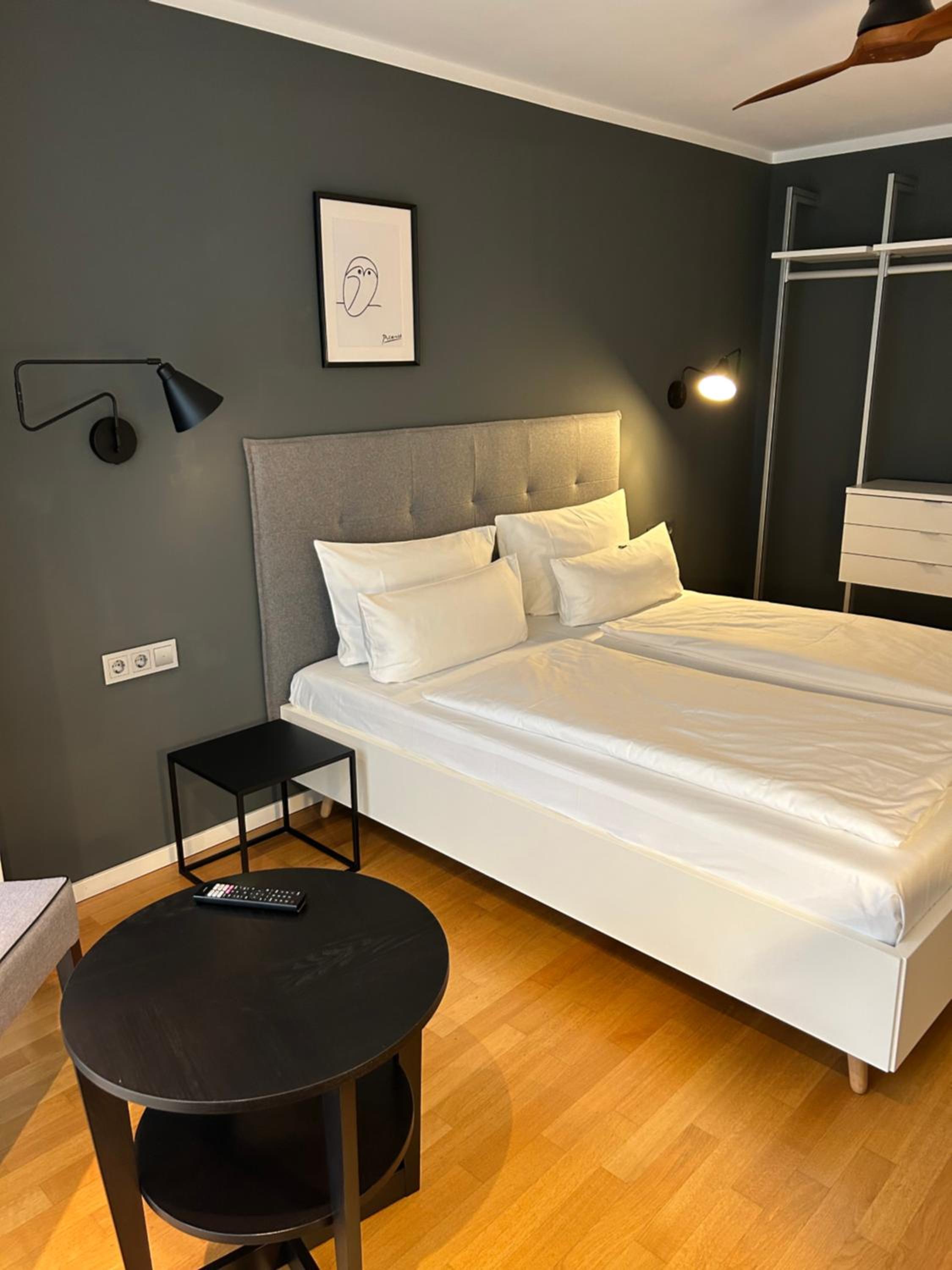 Standard Double Room - Photo 7