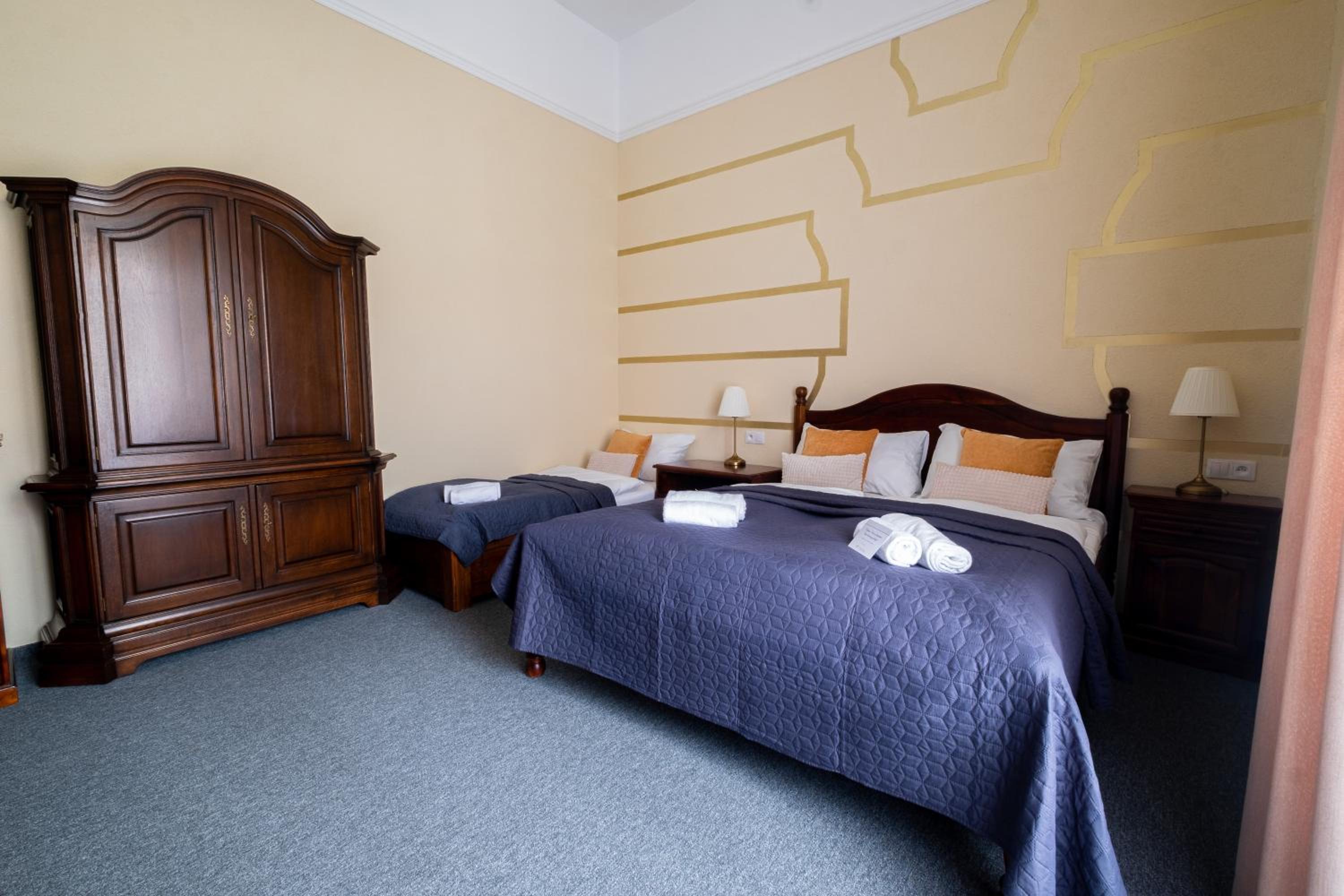 Superior Quadruple Room - Photo 5