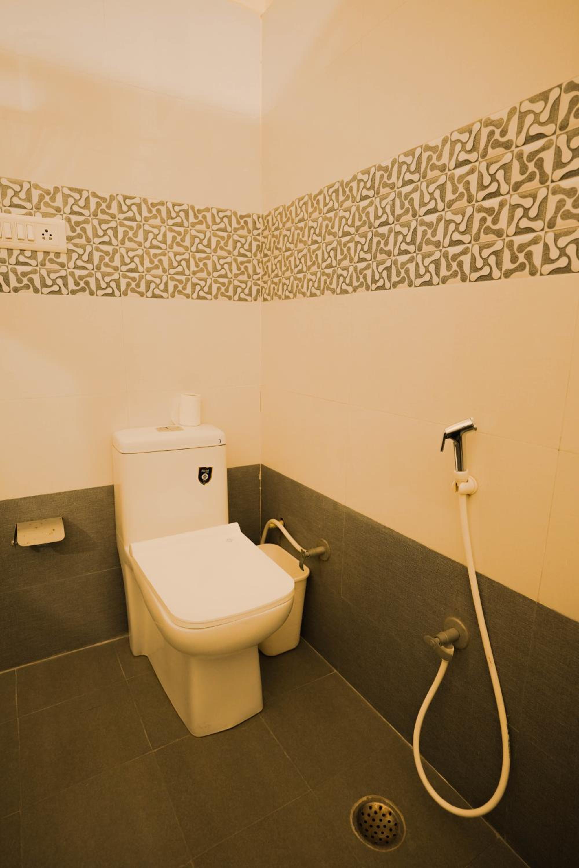 Deluxe Heritage Room - Photo 12