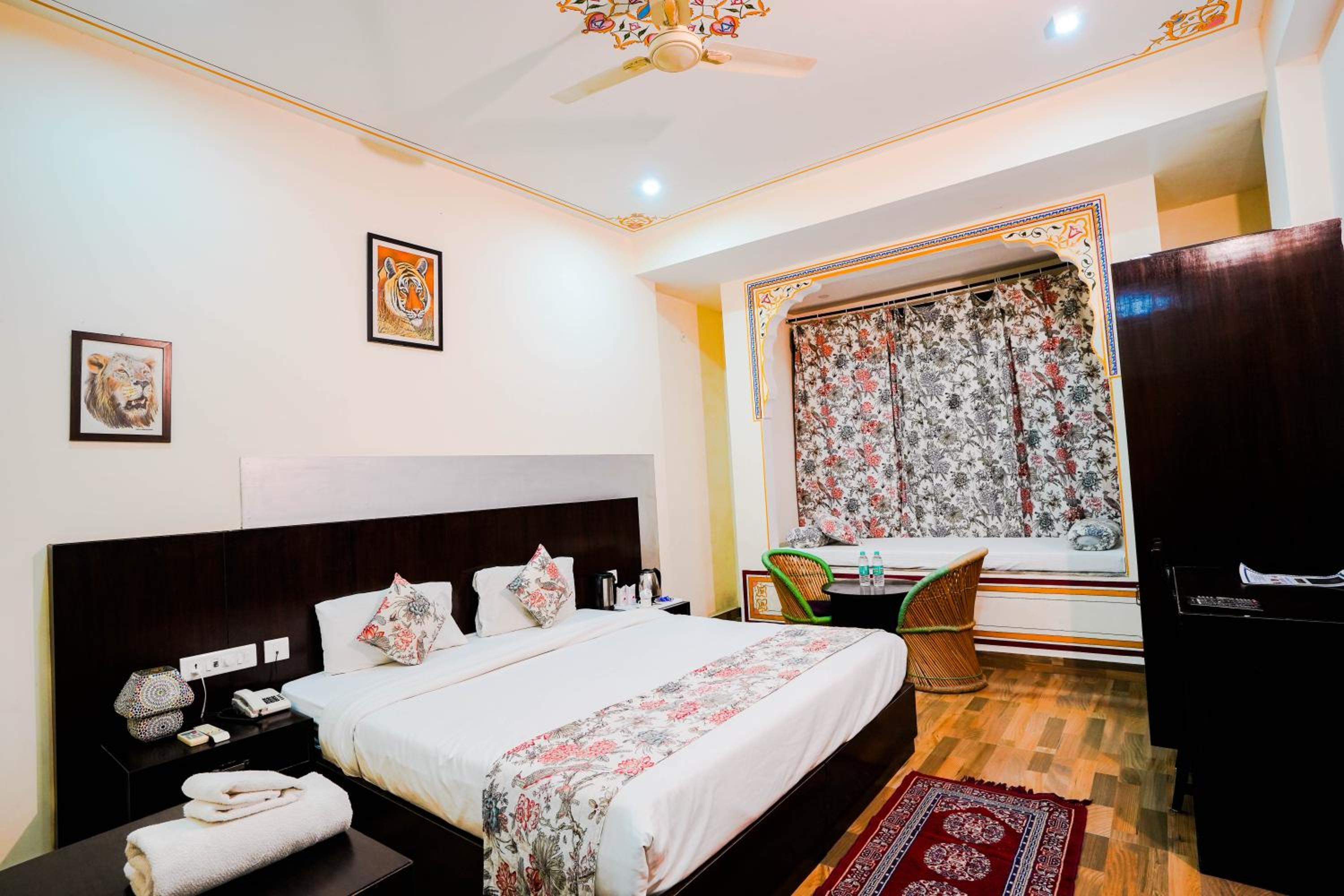 Deluxe Heritage Room - Photo 1