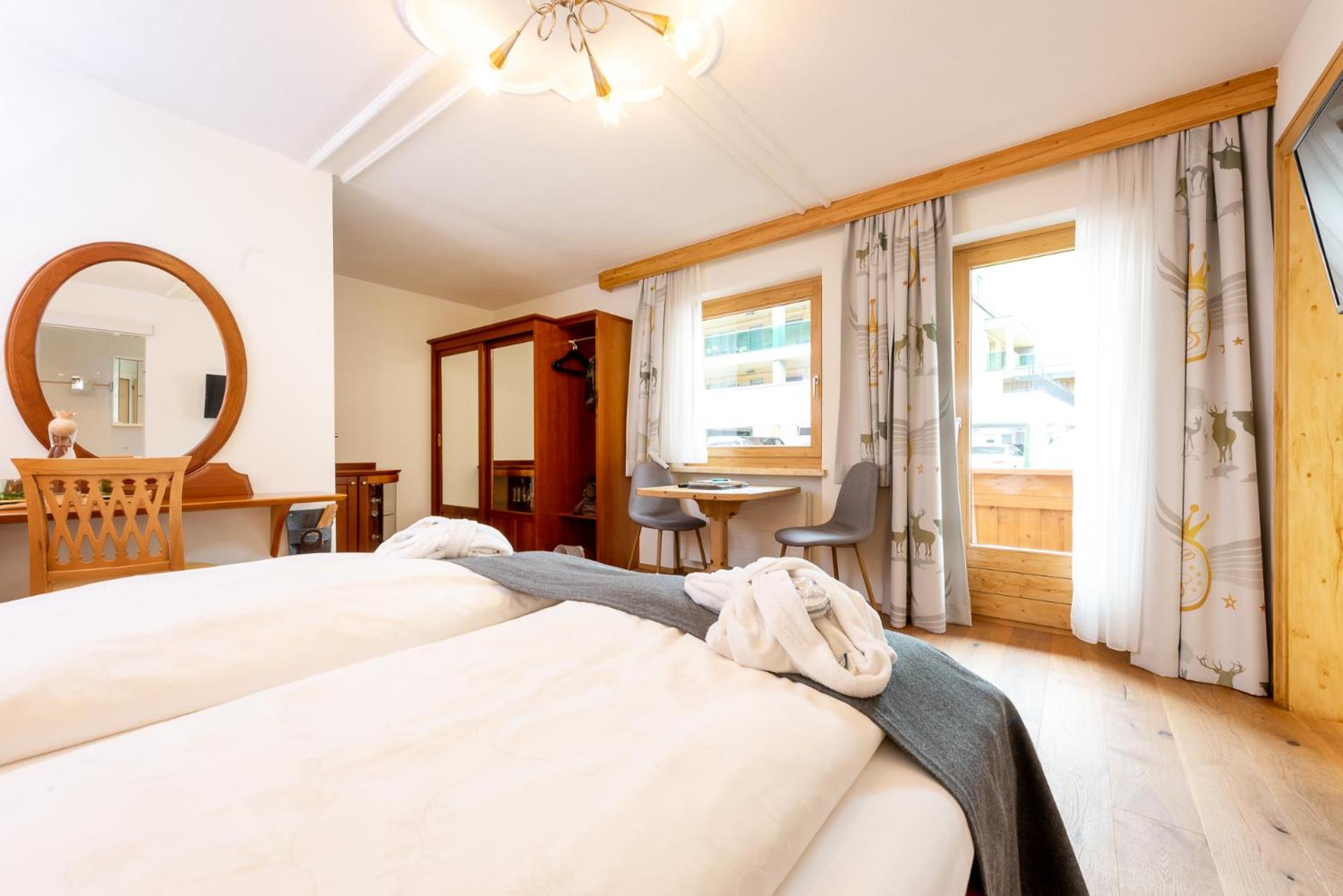 Deluxe Double Room photo 3