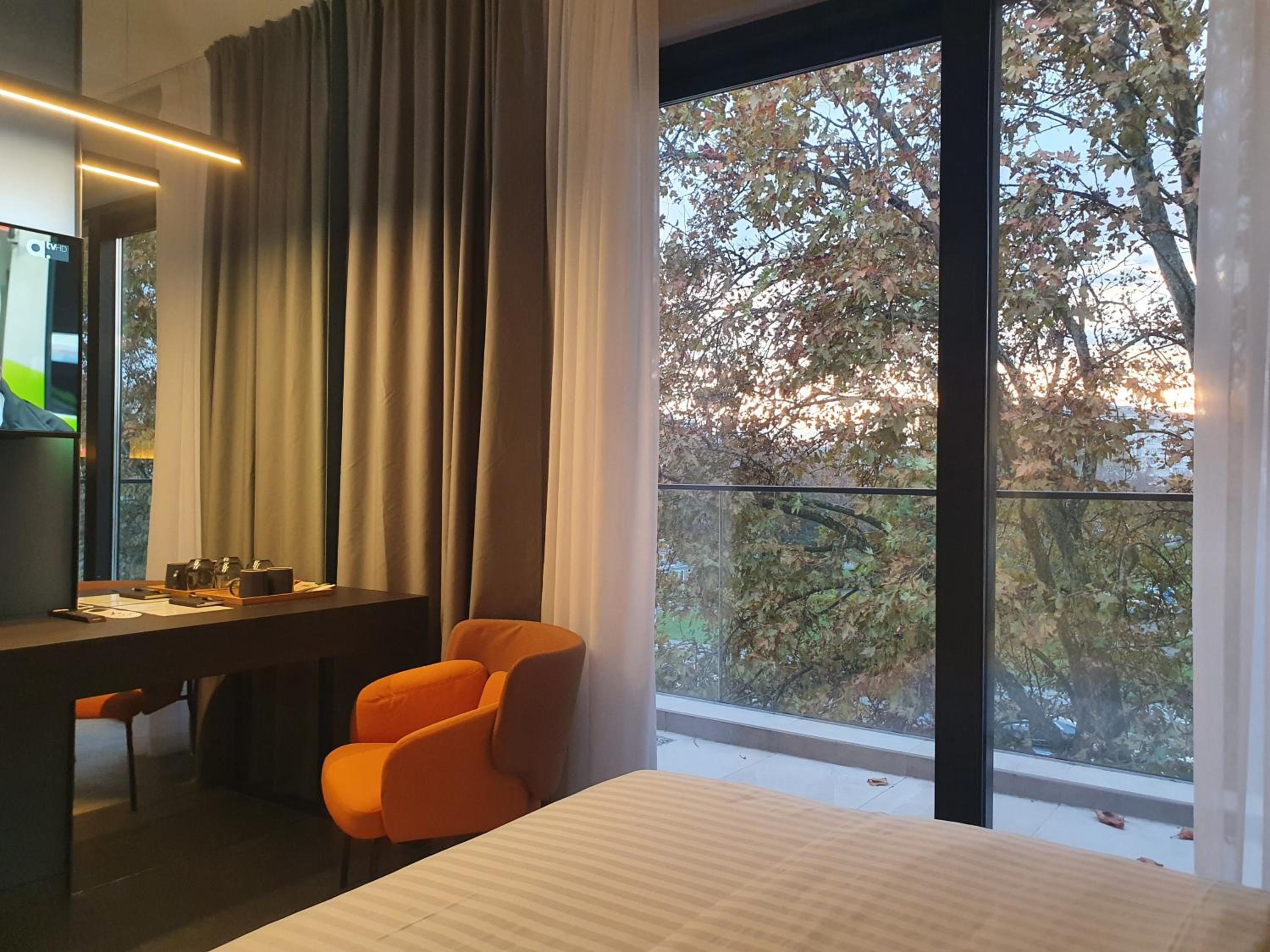 Deluxe Double Room with Balcony - Photo 1