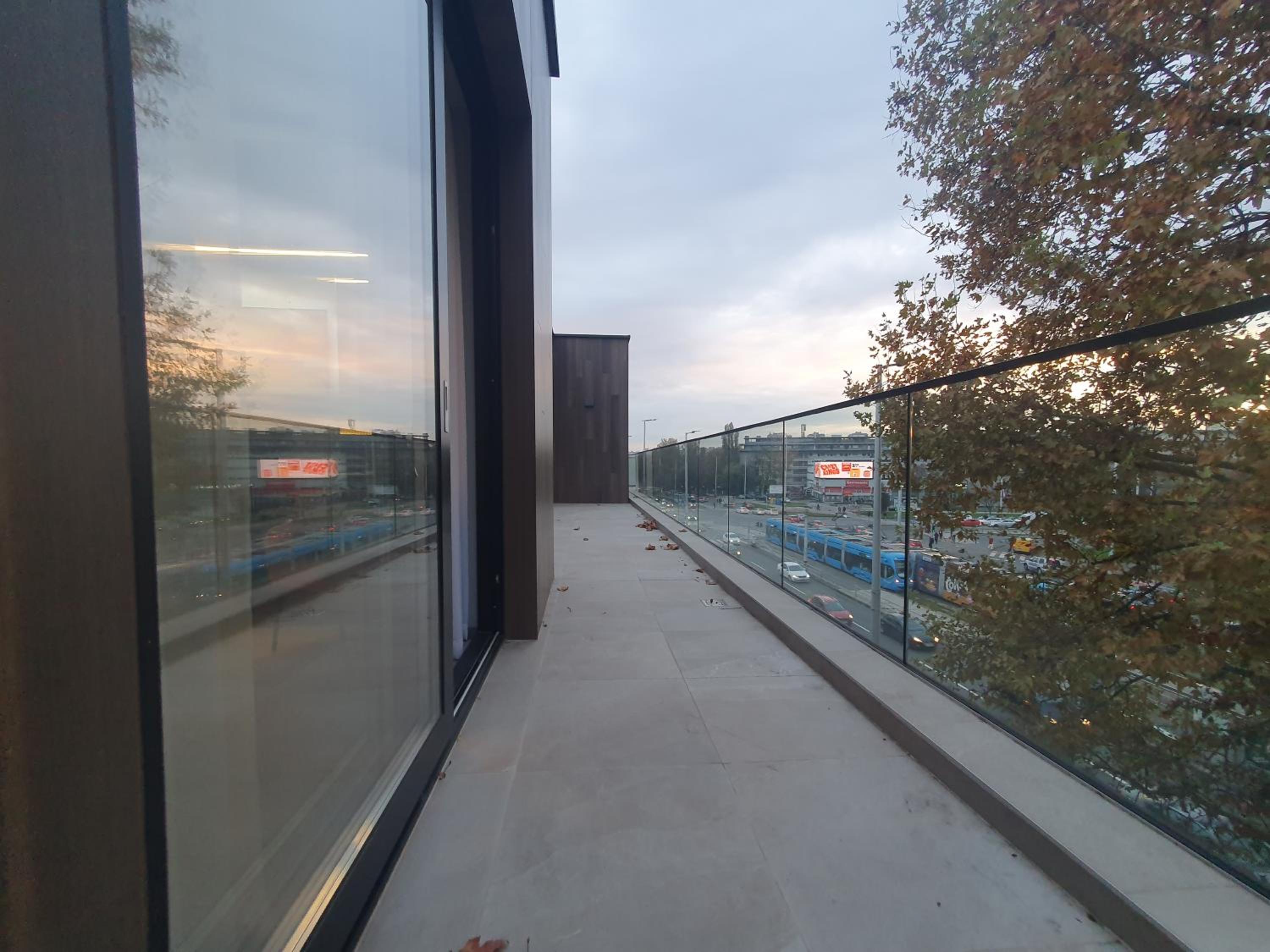 Deluxe Double Room with Balcony - Photo 26