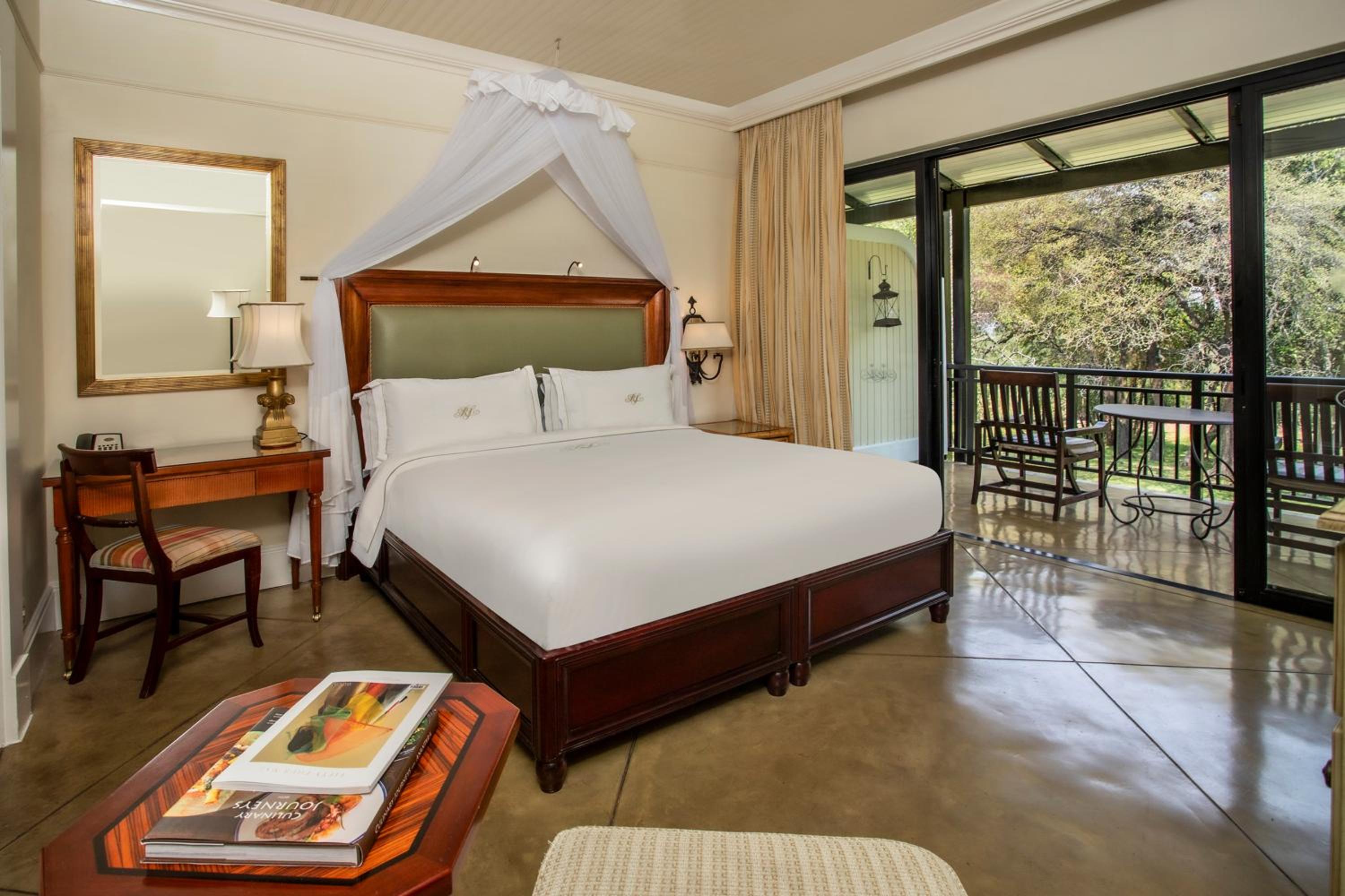 Premier Garden Balcony Room - Photo 8