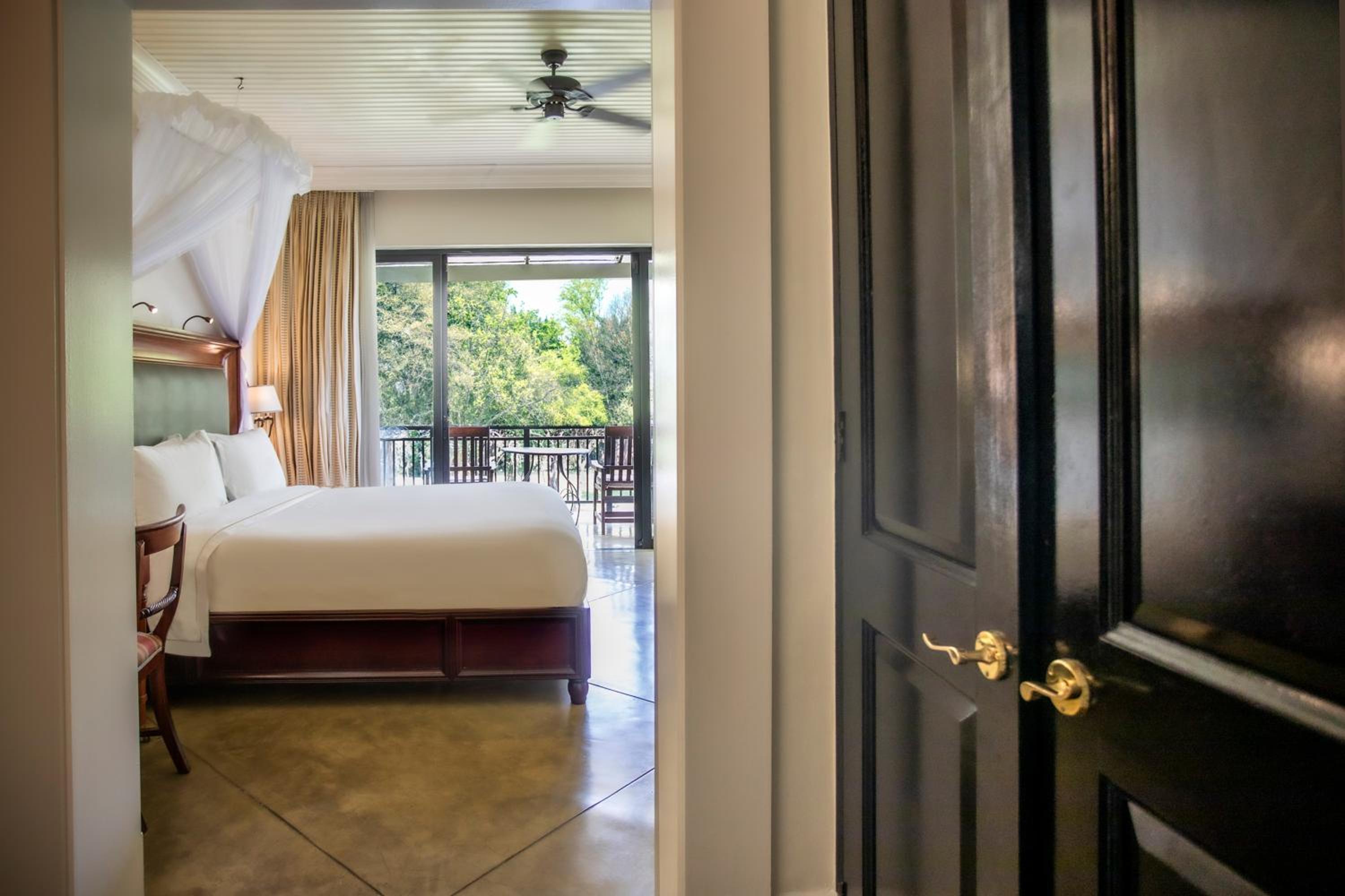 Premier Garden Balcony Room - Photo 7