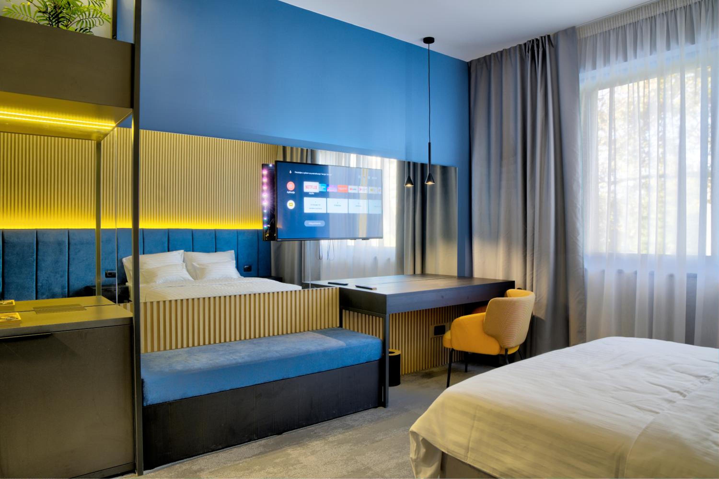 Double or Twin Room with Shower - Photo 1