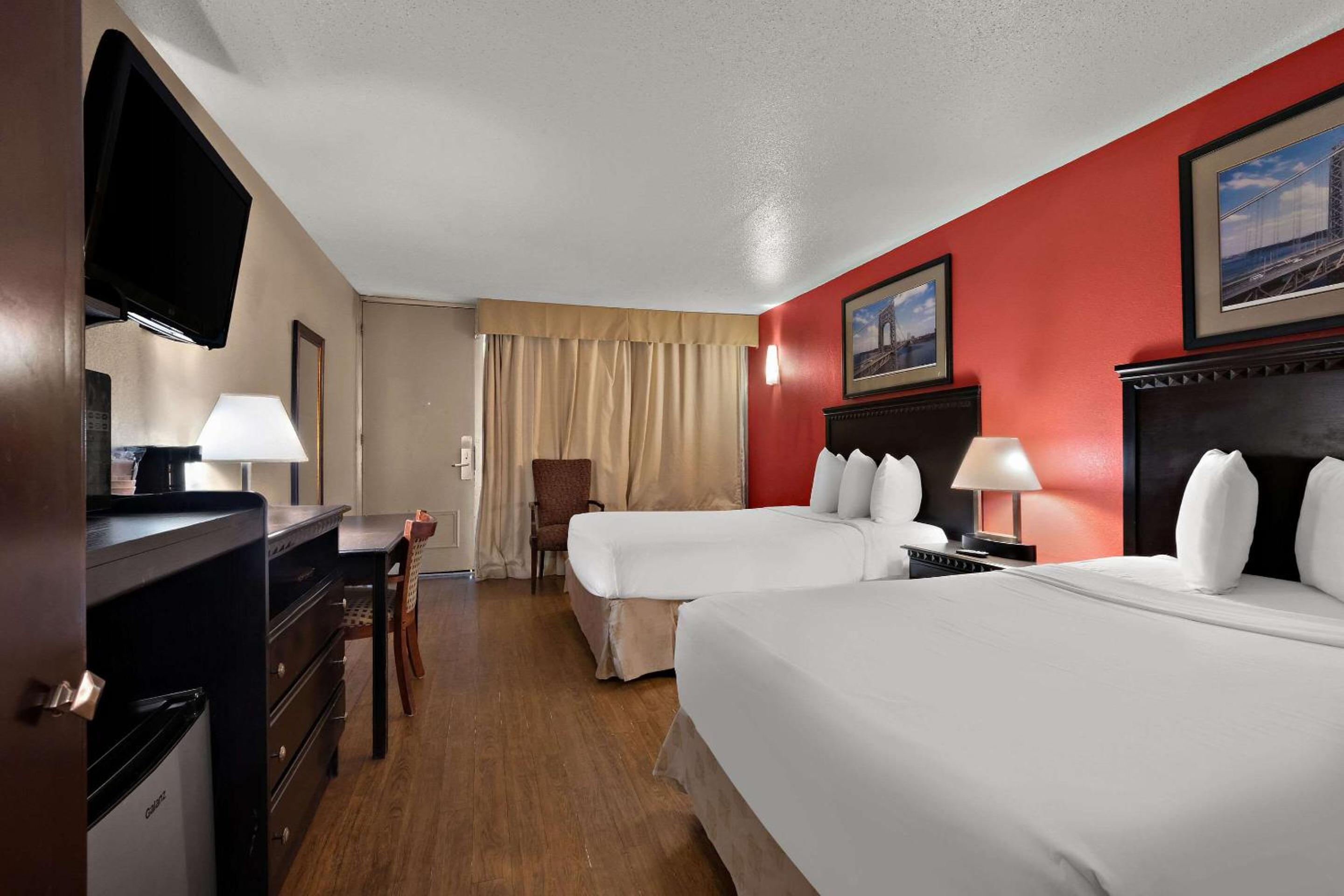 Standard Double Room with Two Double Beds - Non Smoking - Photo 3