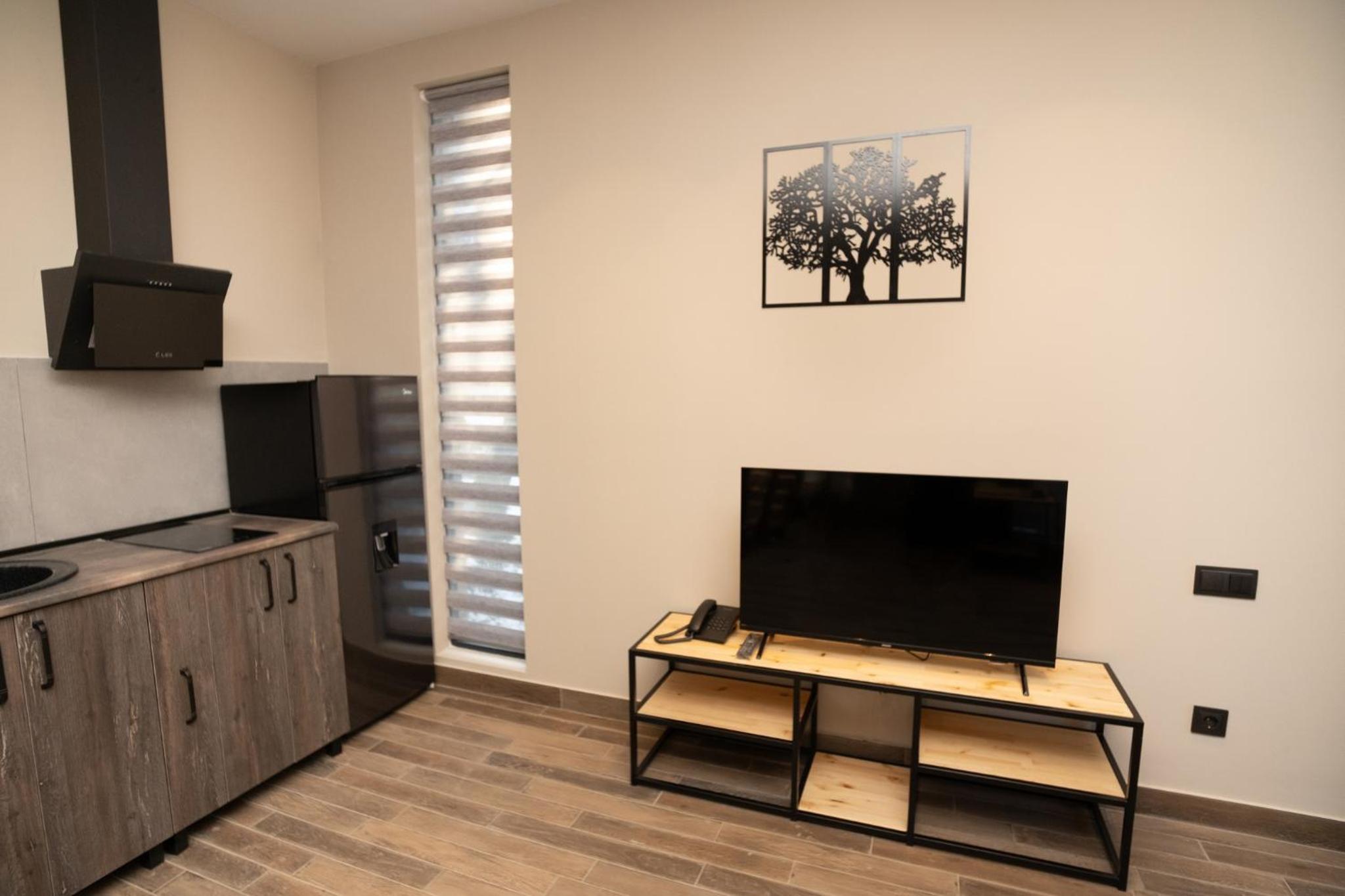 Family Room with Balcony photo 2
