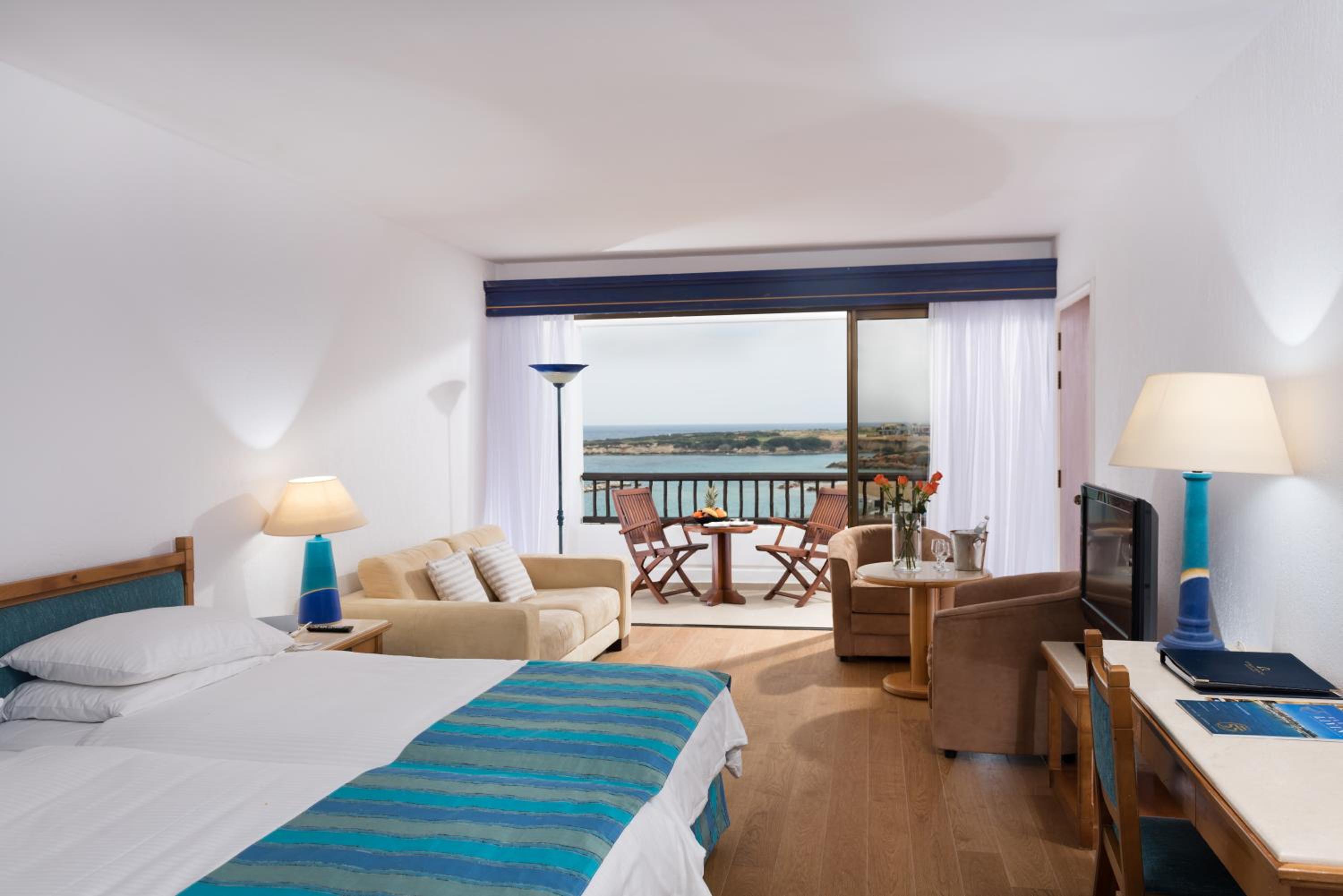 Family Studio with Sea View (2 Adults + 2 Children) photo 1