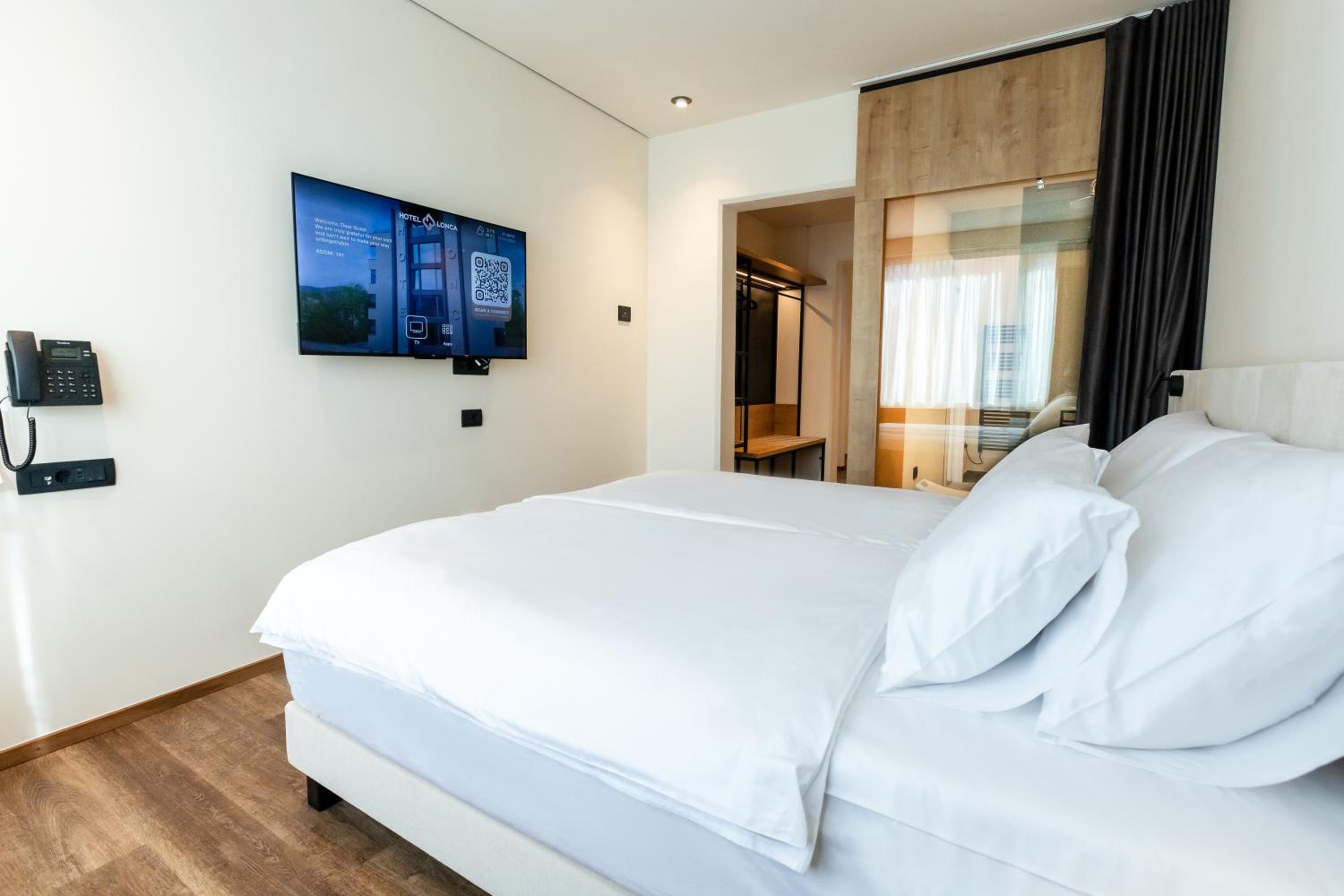 Double or Twin Room - Disability Access photo 1