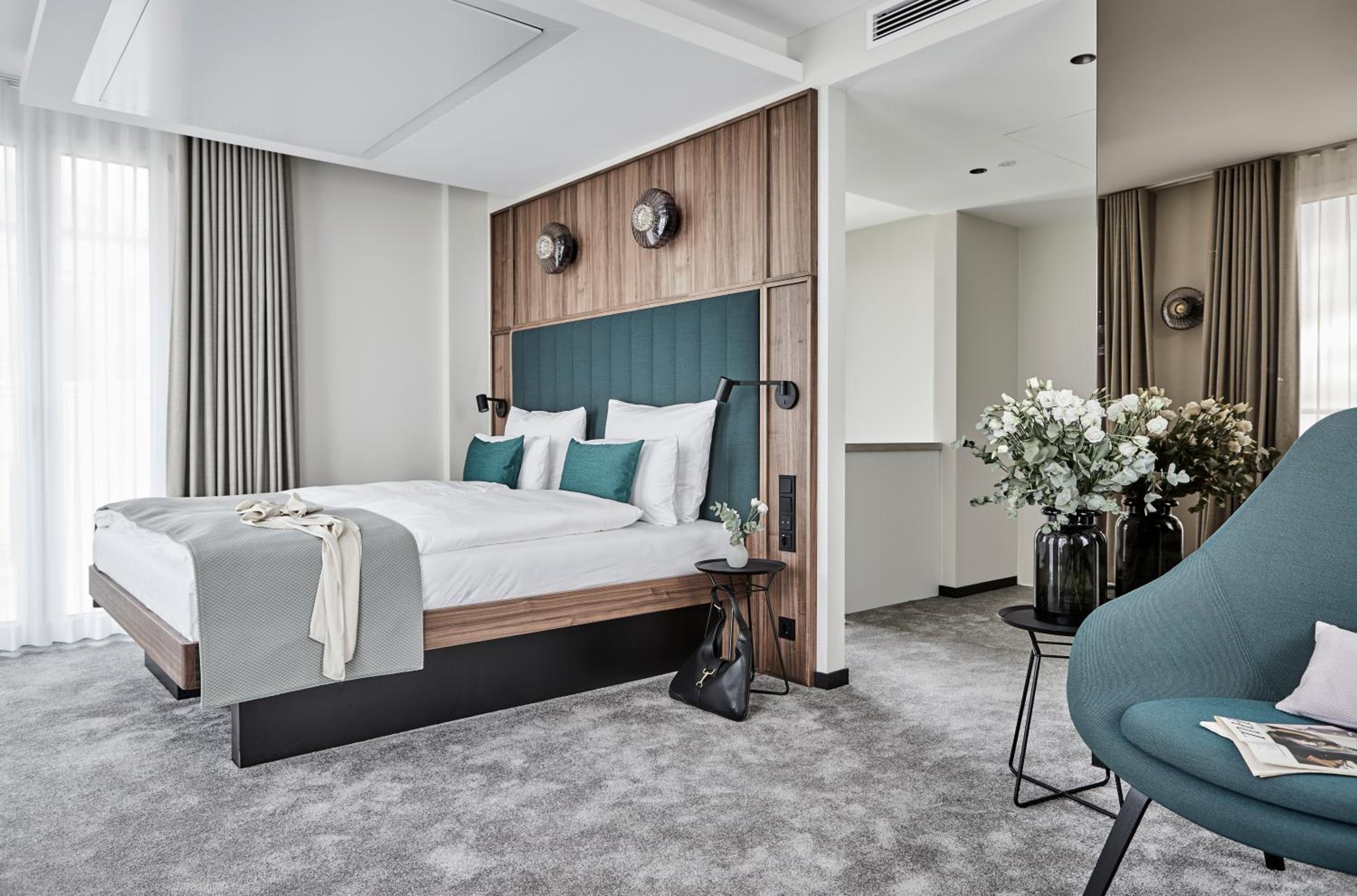Sky Suite mit Dachterrasse und Meerblick-Whirlpool