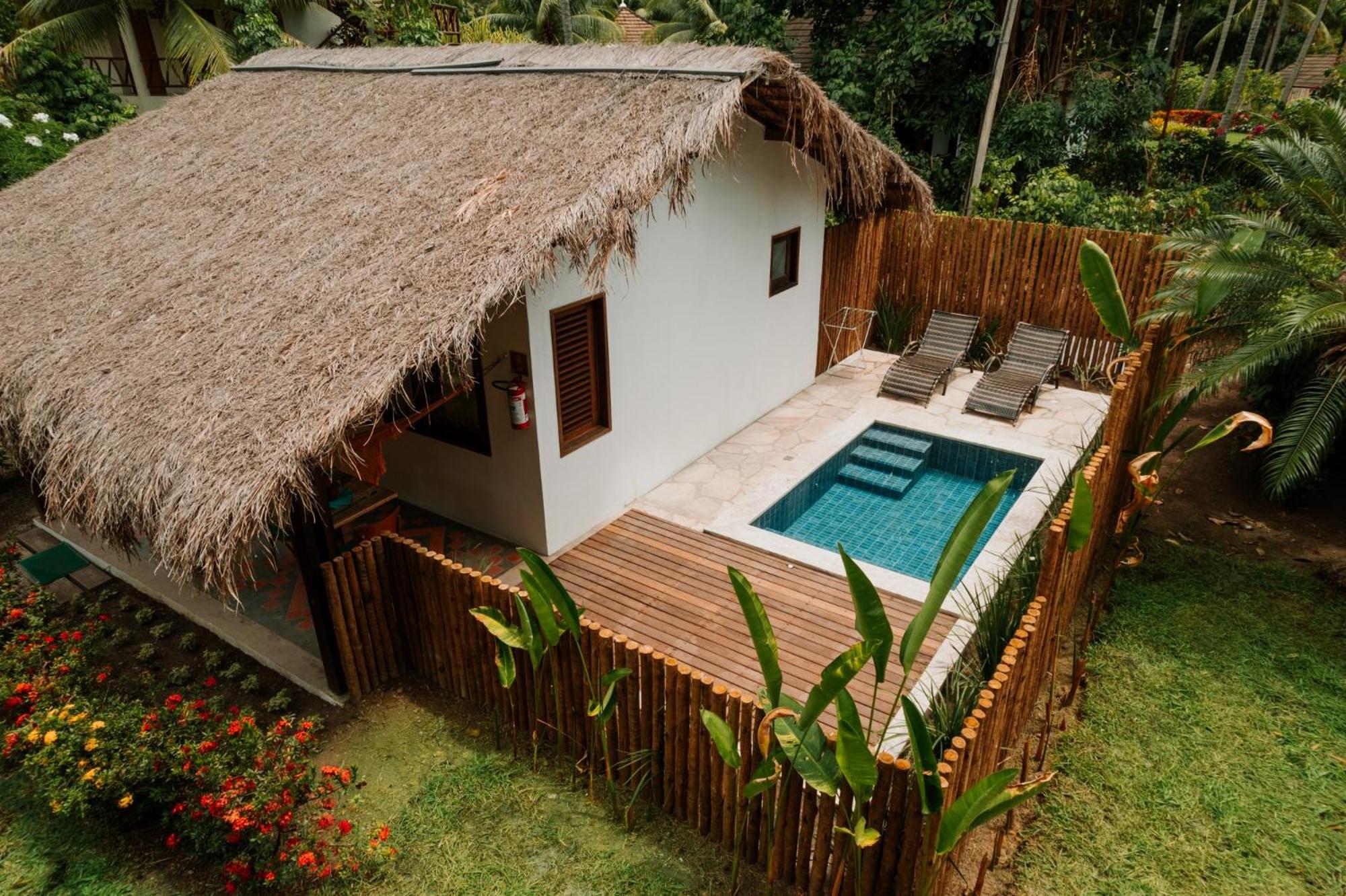 Deluxe Bungalow photo 2