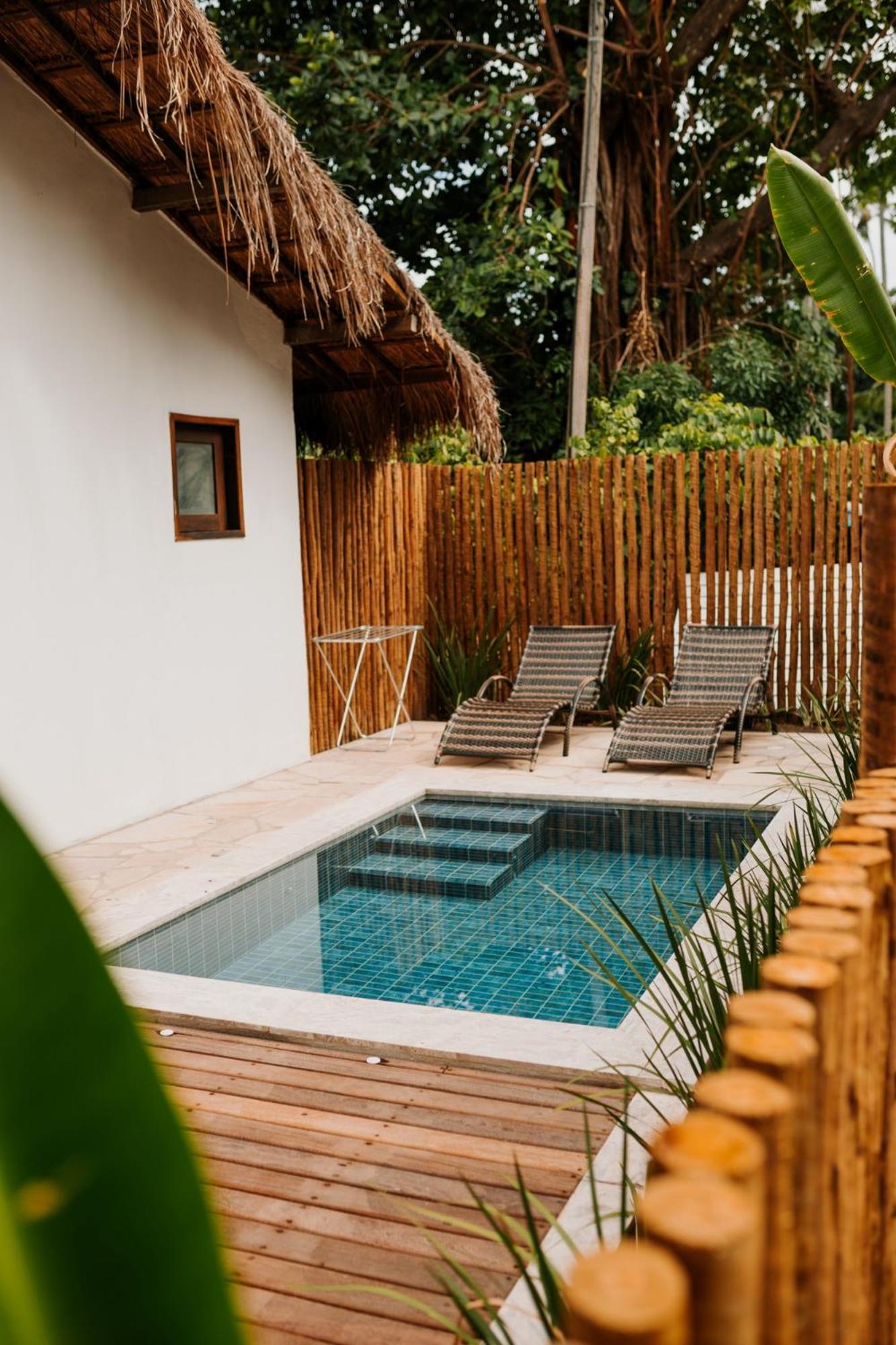 Deluxe Bungalow with Garden View photo 3