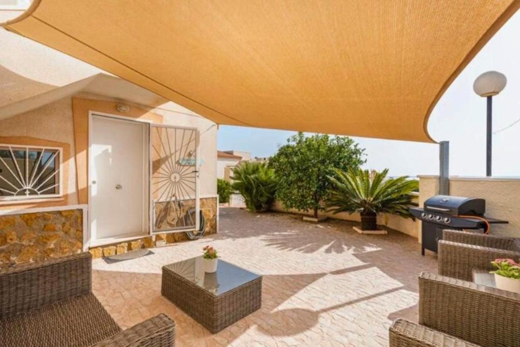 Villa photo 3