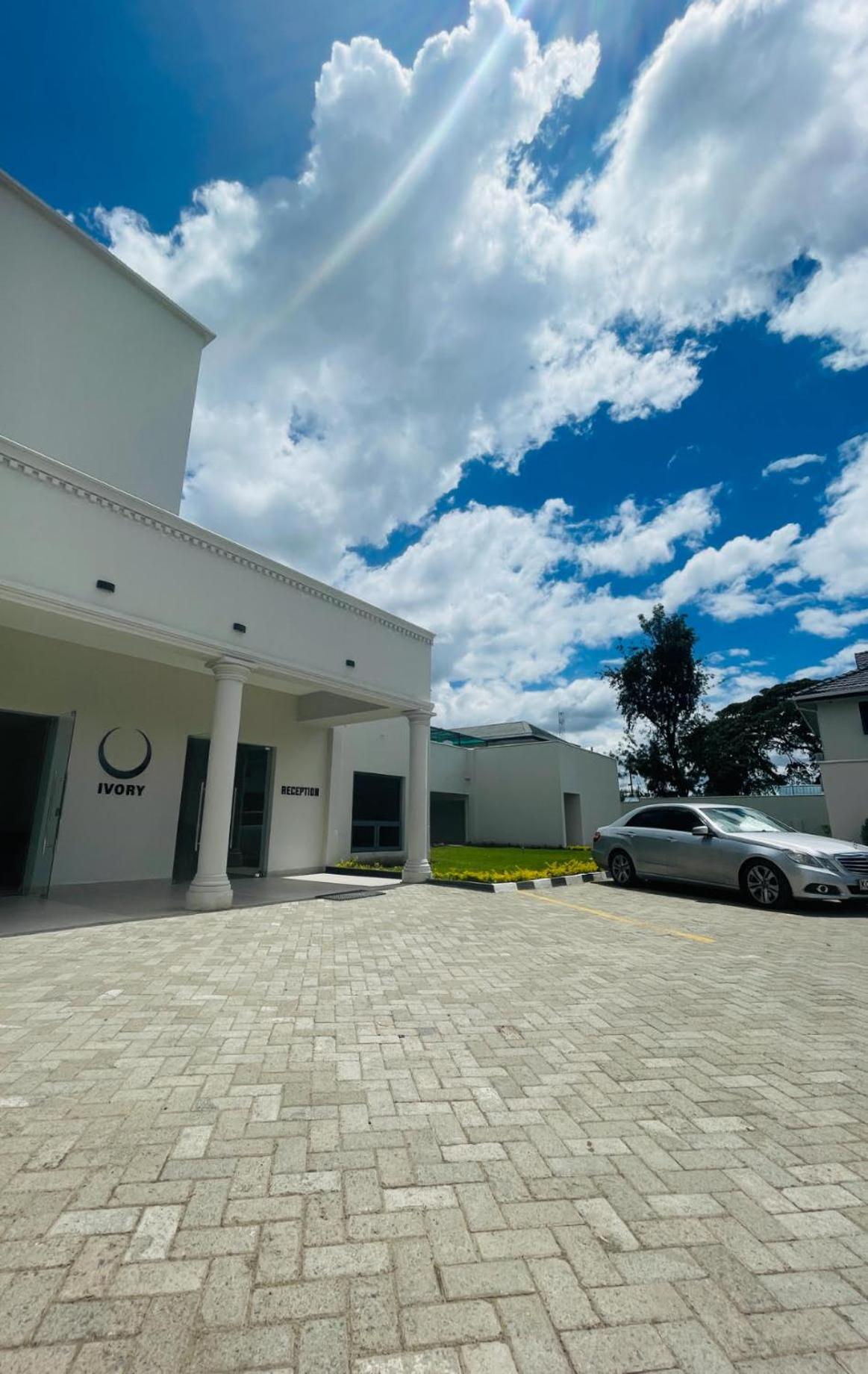 Triple Room with Pool View - Photo 4