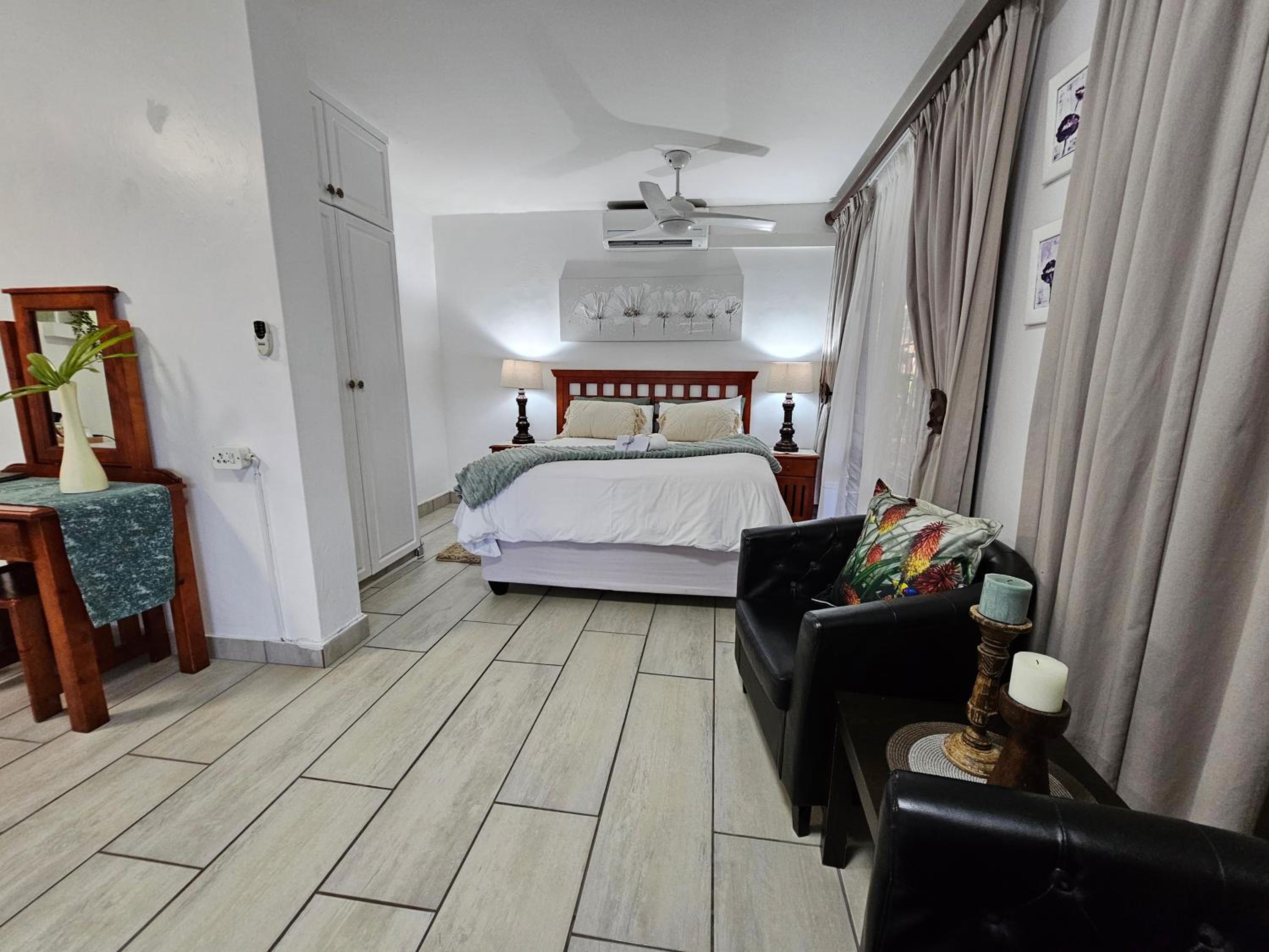 Standard Double Room - Photo 2