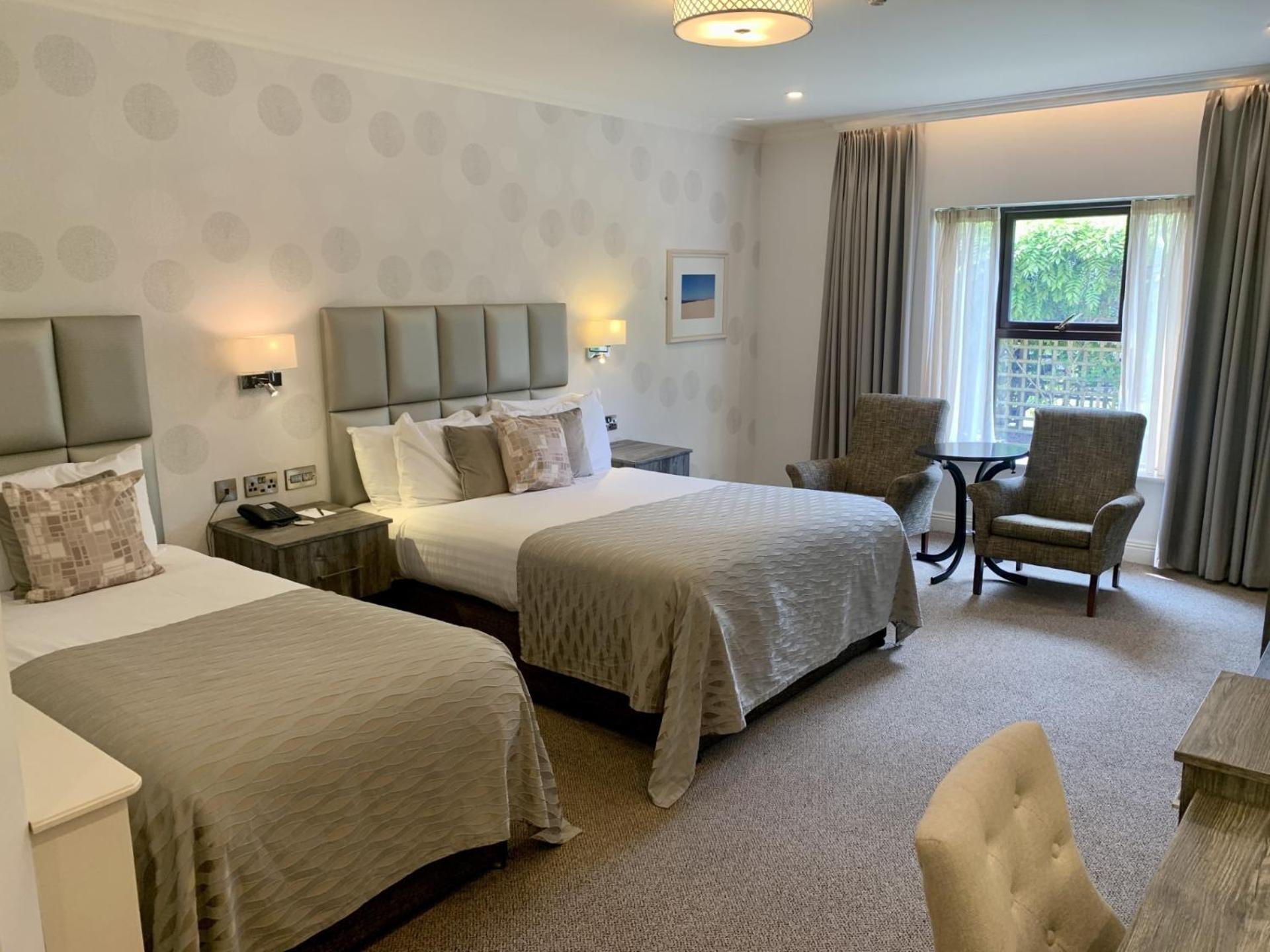 Twin Room - Photo 5