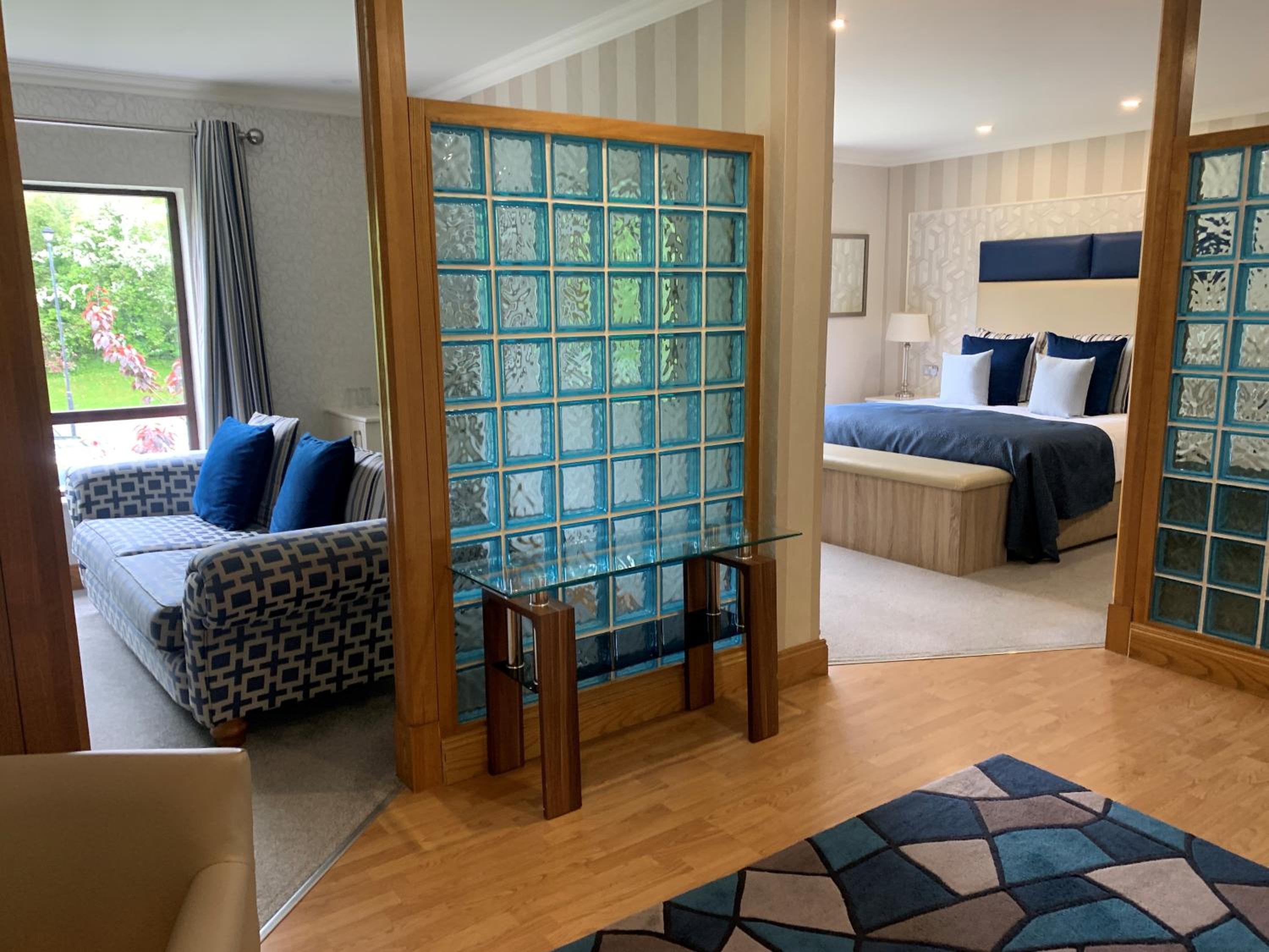 Deluxe Suite - Photo 7